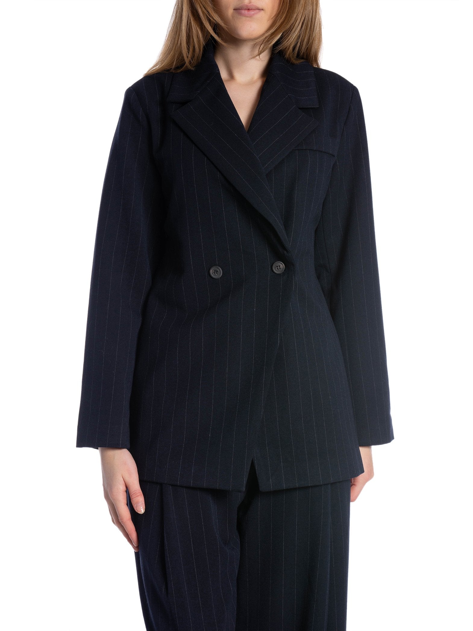 LEVETE ROOM KAVAJ OLIVIA 1 WINTER SKY CO_103091.jpg