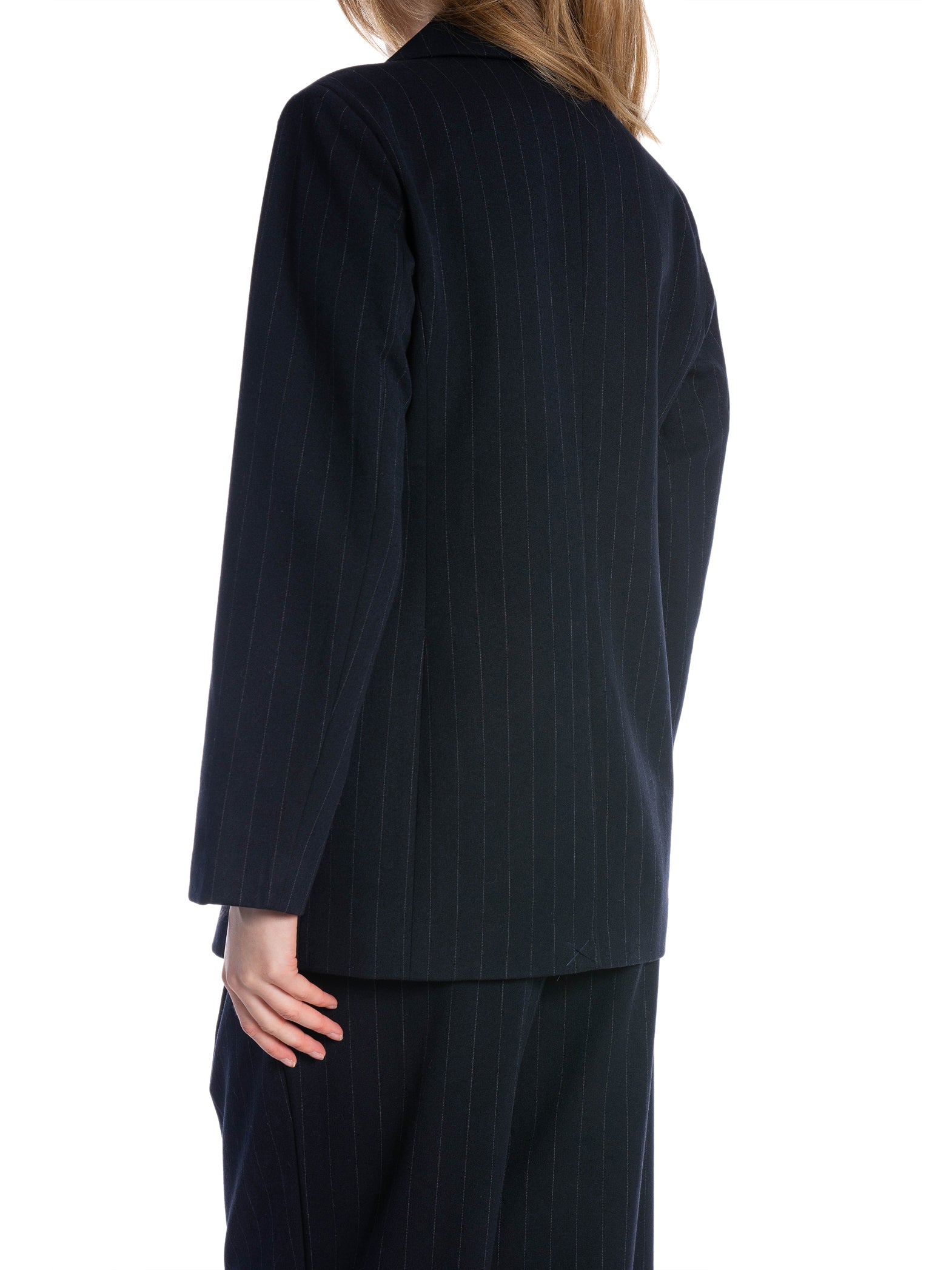 LEVETE ROOM KAVAJ OLIVIA 1 WINTER SKY CO_103092.jpg