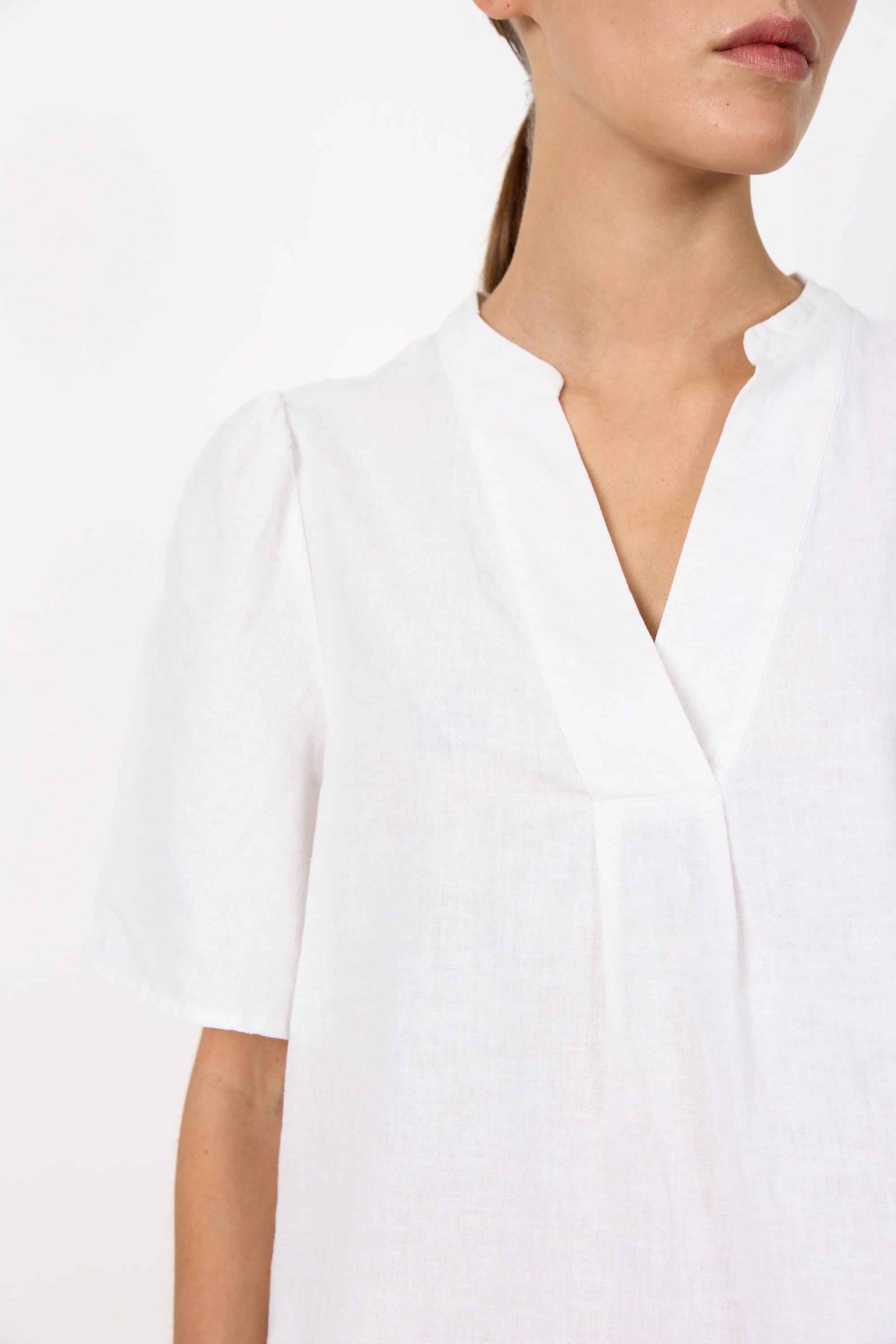 LEVETE ROOM TOPP NAJA WHITE_108362.jpg