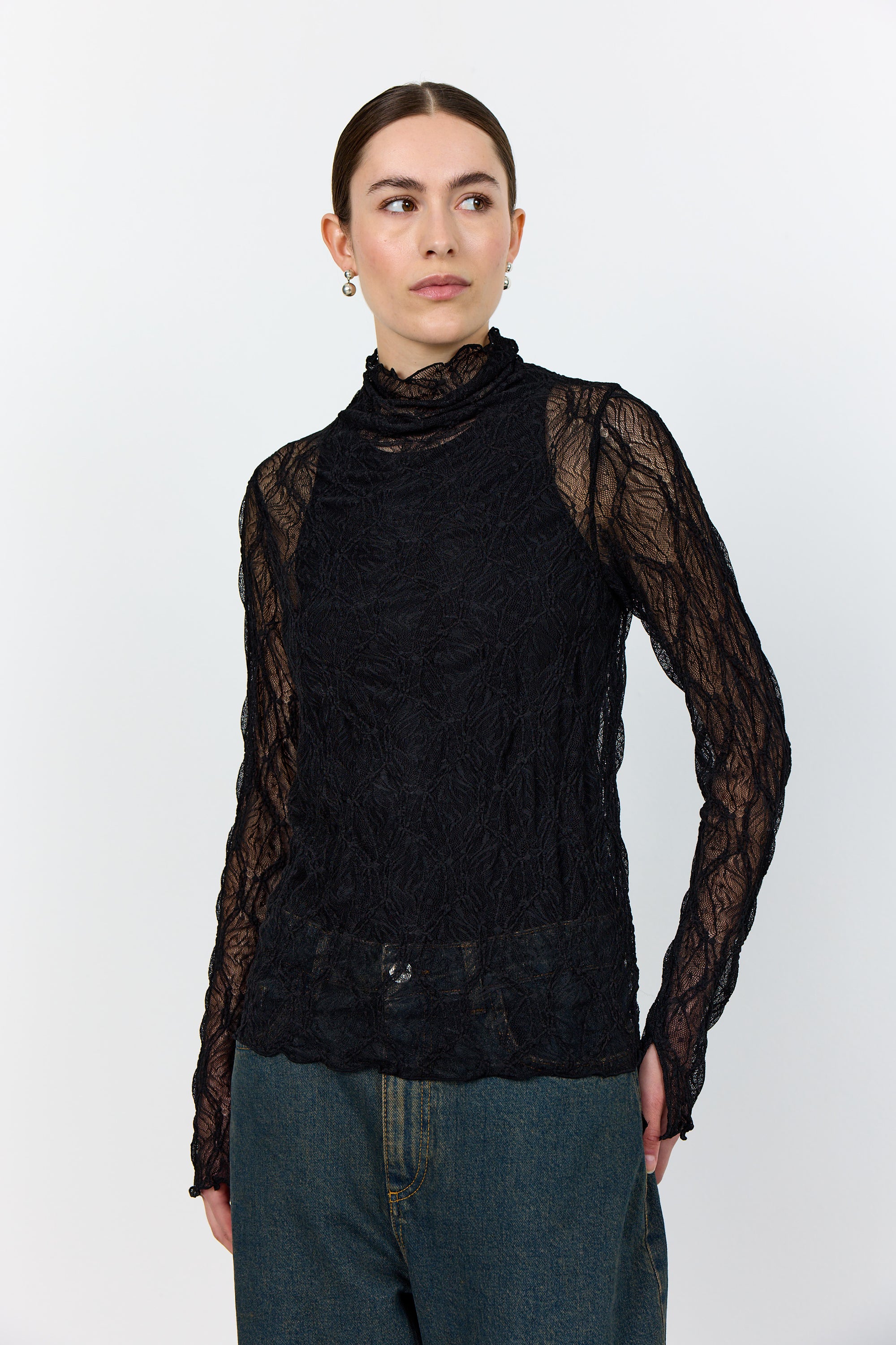 LEVETE ROOM TOPP NEVA 1 BLACK_100421.jpg