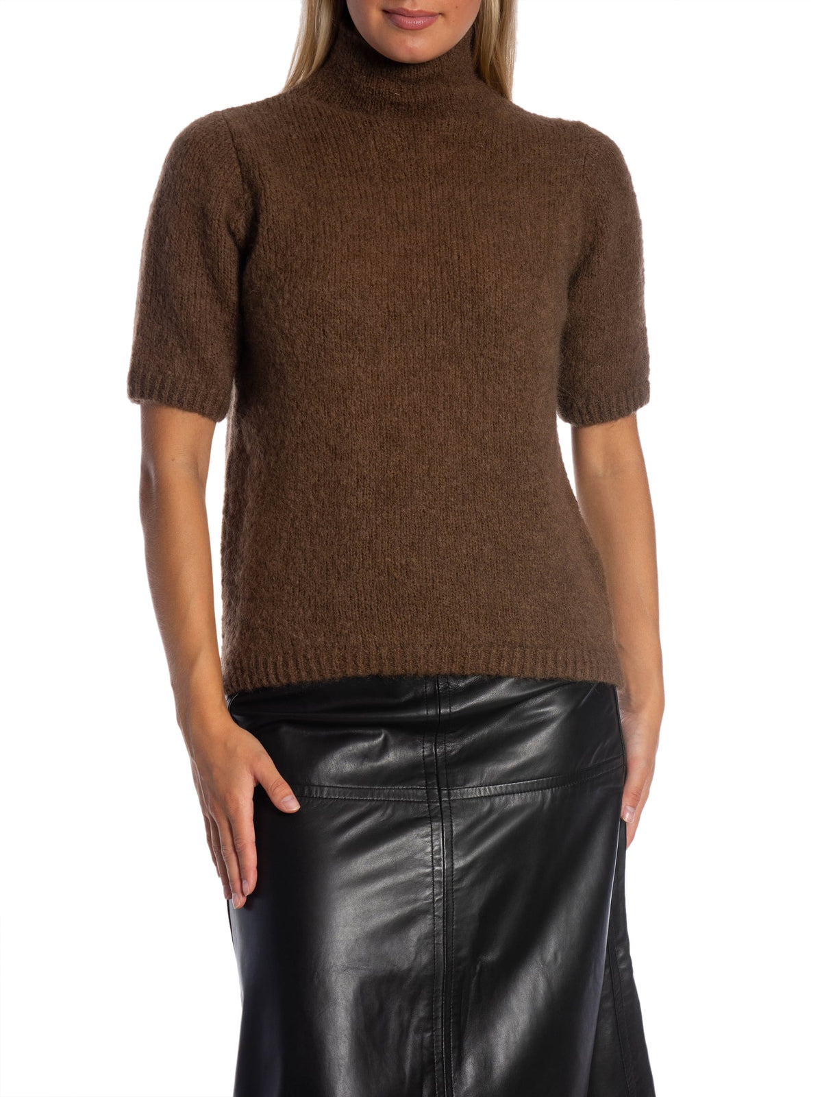 LEVETE ROOM TOPP NOREEN 6 FONDUE FUDGE_113488.jpg