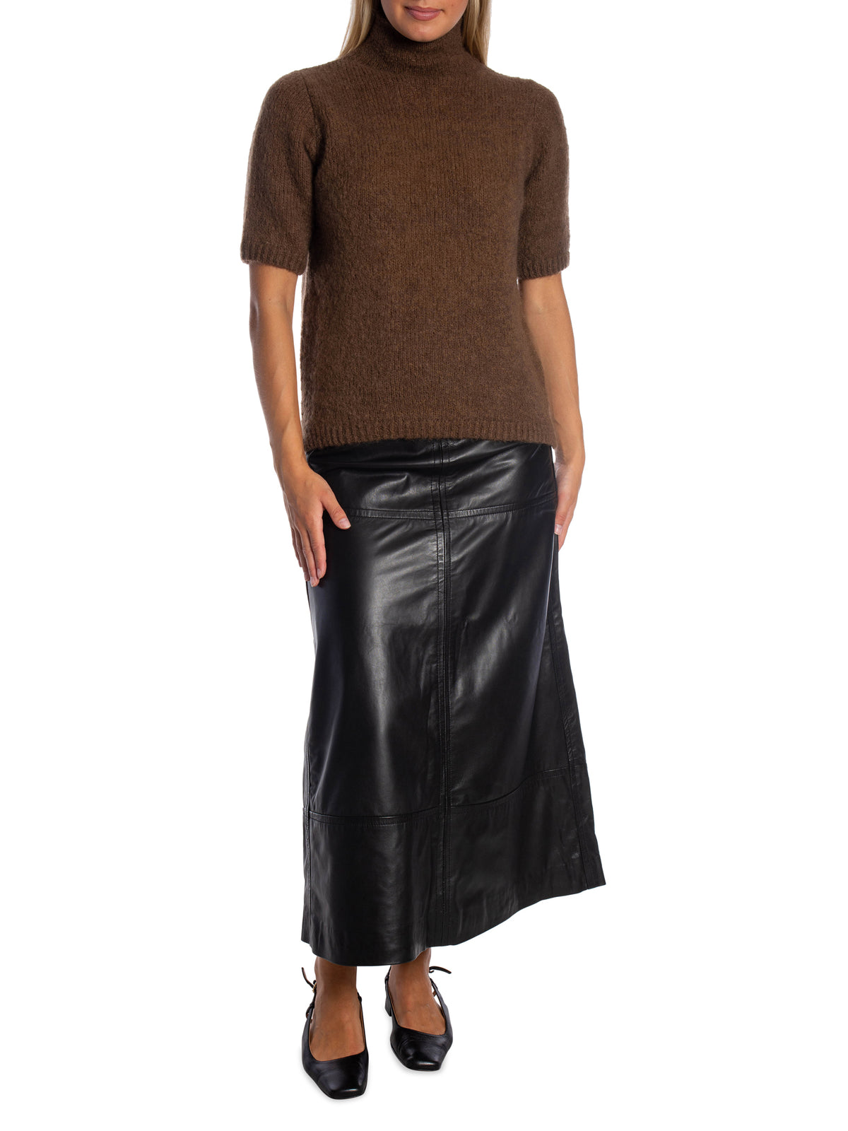 LEVETE ROOM TOPP NOREEN 6 FONDUE FUDGE_113489.jpg