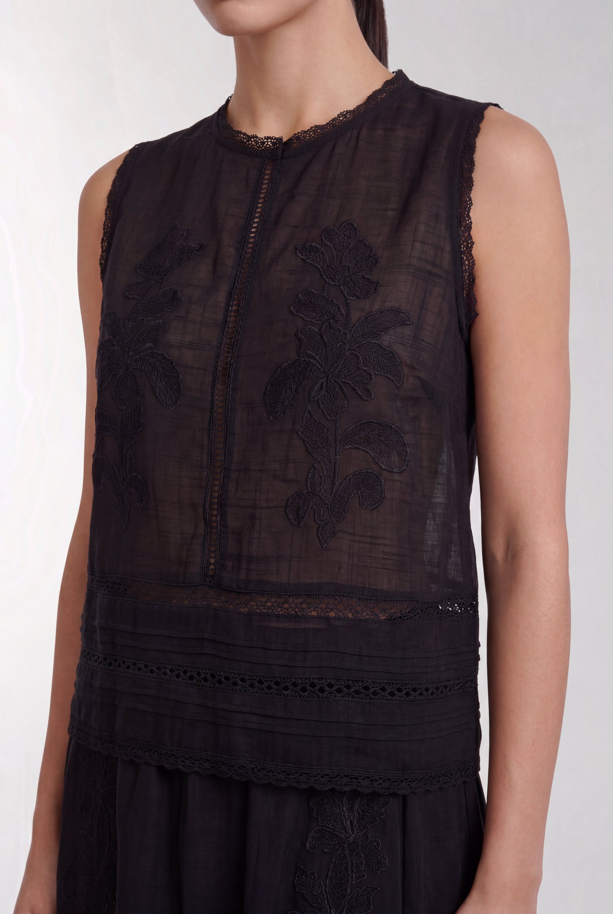 LEVETE ROOM TOPP RYAN 1 BLACK_109499.jpg