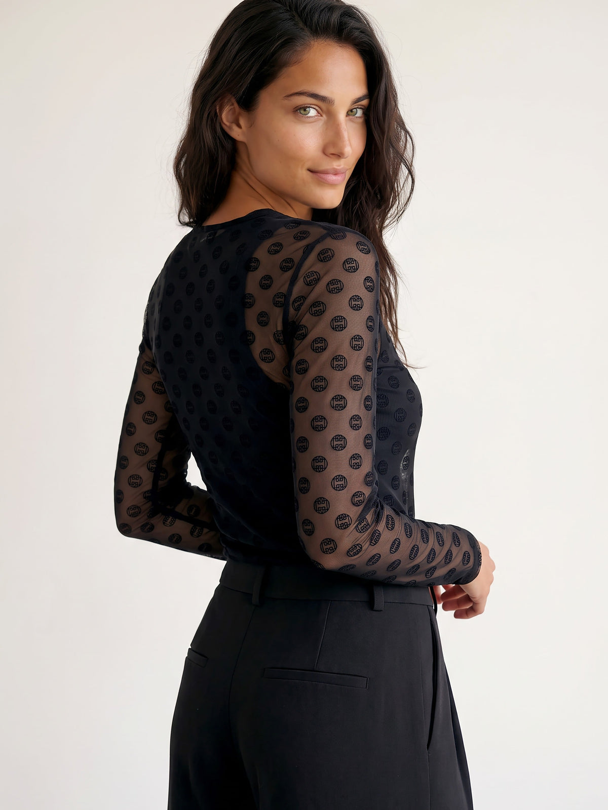LEVETE ROOM TOPP TELA AOP 1 BLACK COMBI_113020.jpg