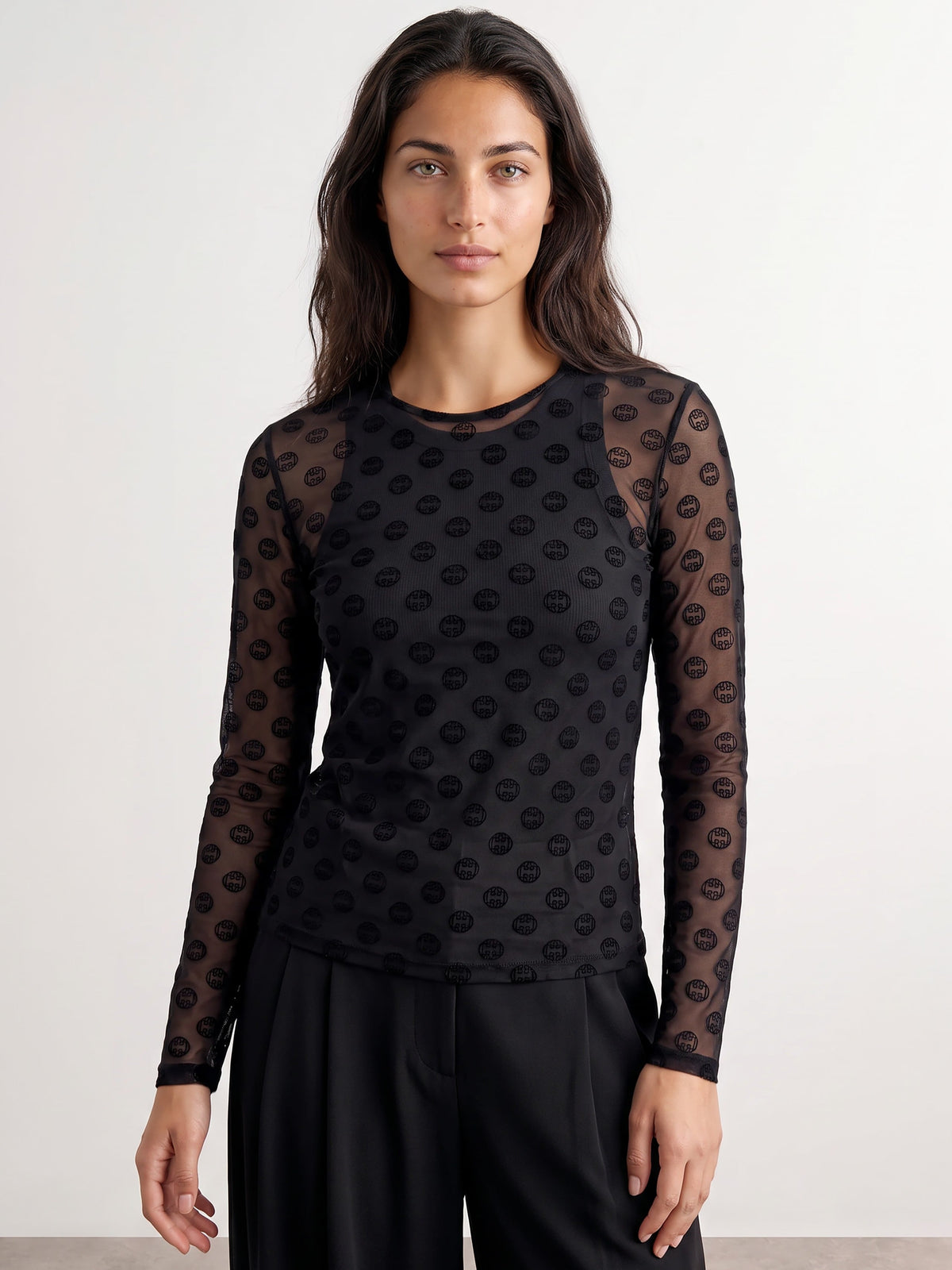 LEVETE ROOM TOPP TELA AOP 1 BLACK COMBI_113021.jpg