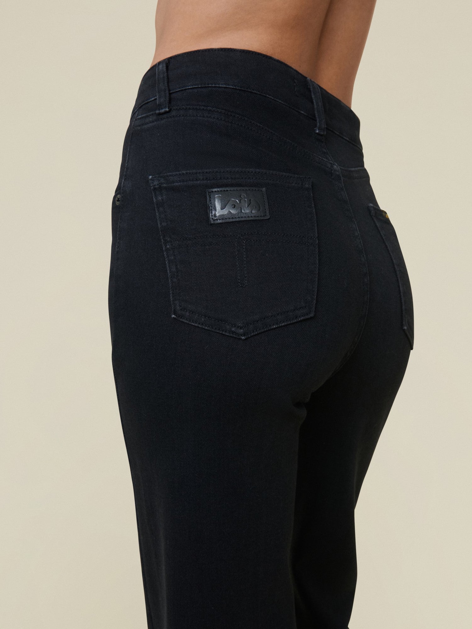 LOIS JEANS PALAS MALLOW BOB DARK BLACK L32_100801.jpg