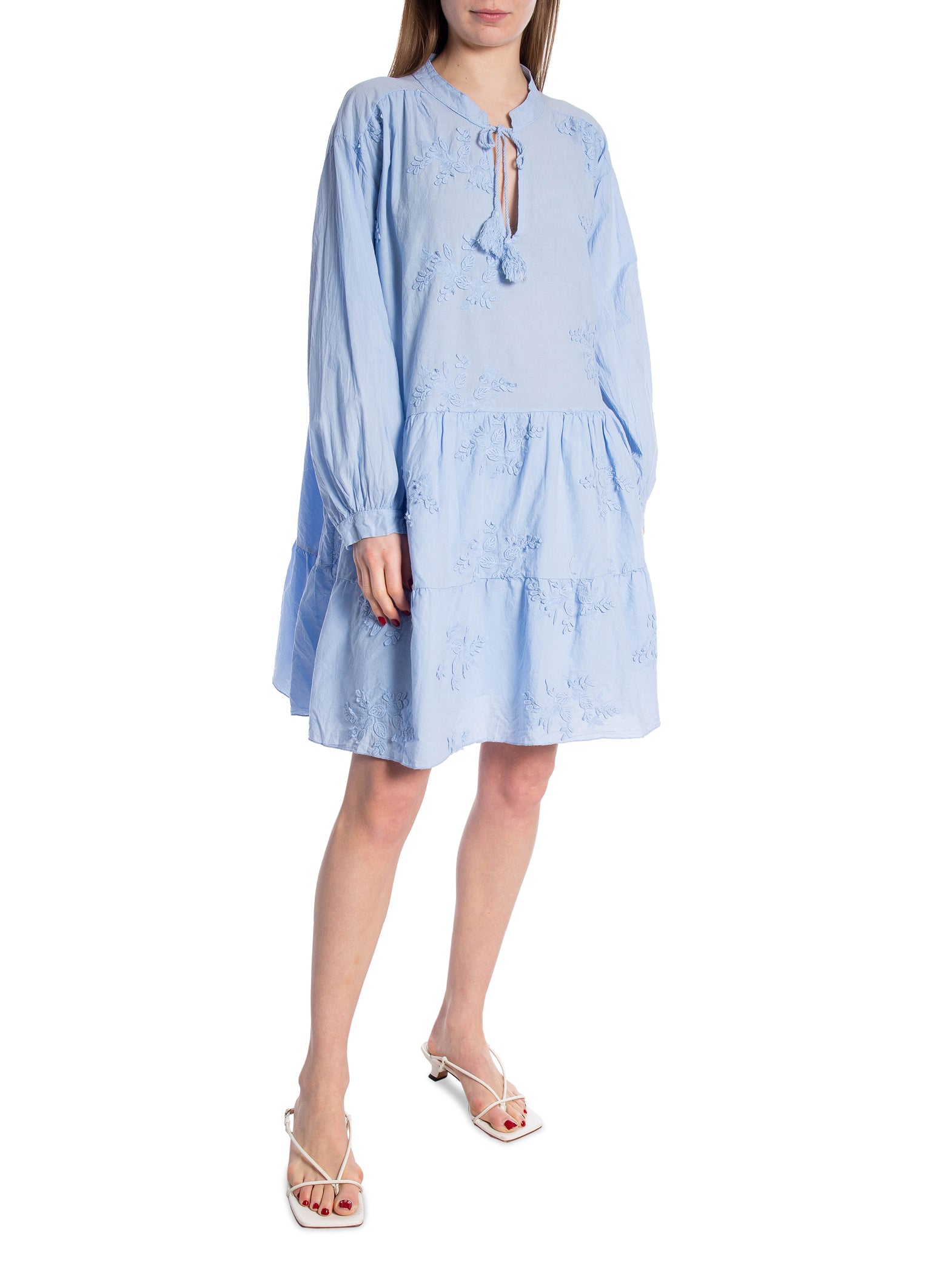 MAËLYS PARIS KLÄNNING EMBROIDERED COTTON SKY BLUE_97357.jpg