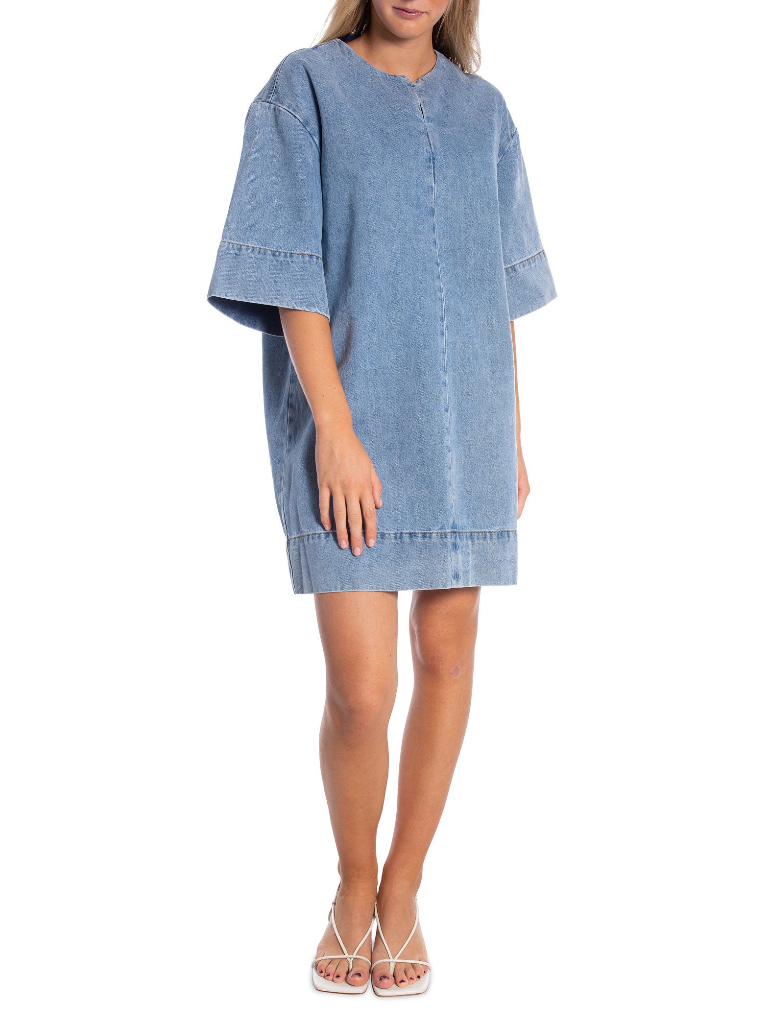 MINIMUM KLÄNNING WILMA LIGHT BLUE_99200.jpg