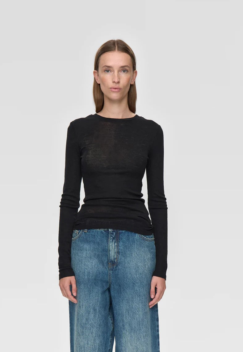 MINIMUM TOPP NATASHAS BLACK_101153.jpg