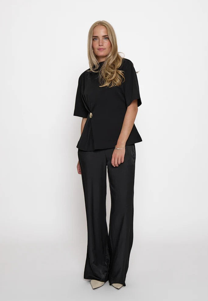 MINUS TOPP SANNE BLACK_111392.jpg