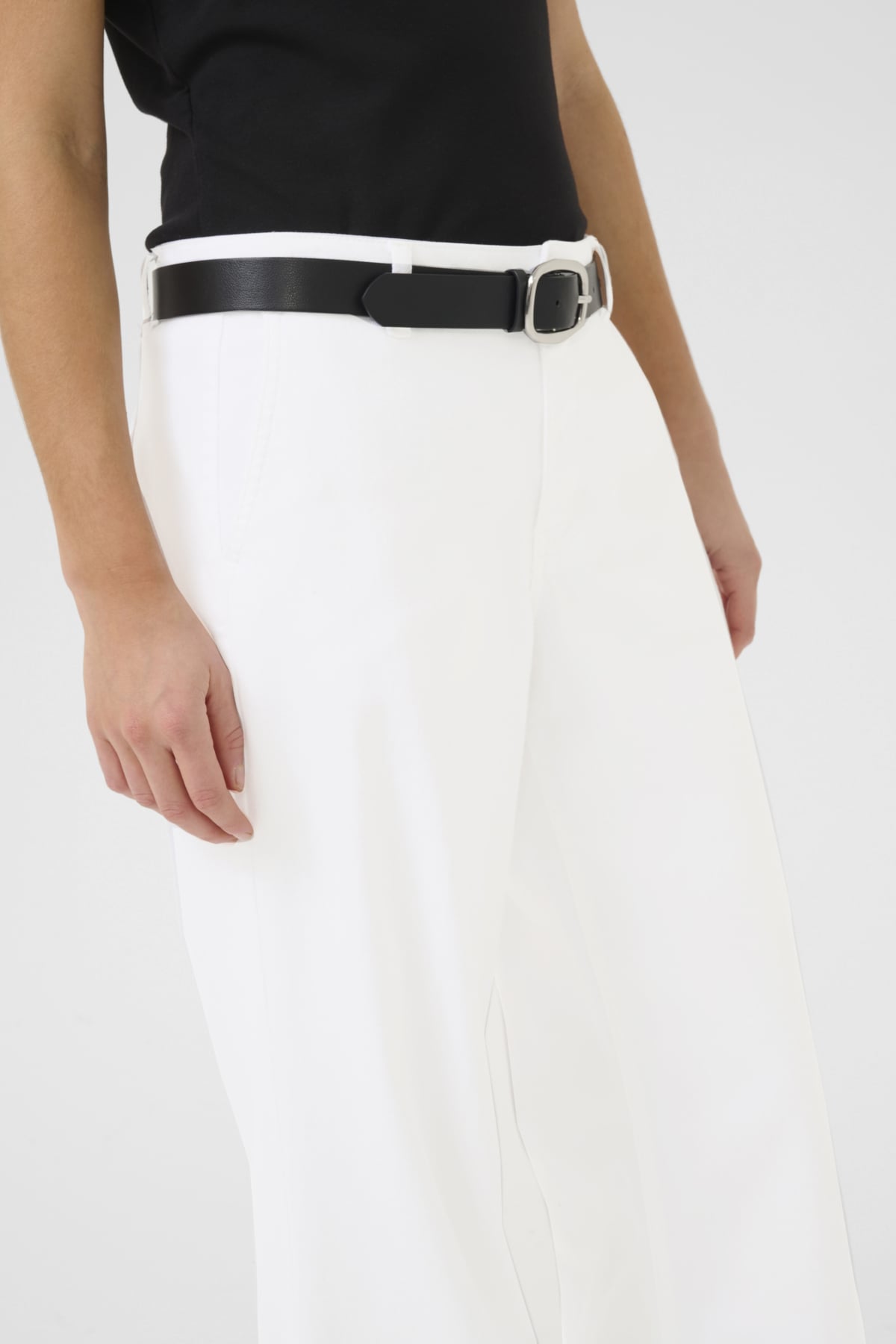 MY ESSENTIAL WARDROBE BYXA LARA 149 BRIGHT WHITE L32_109966.jpg