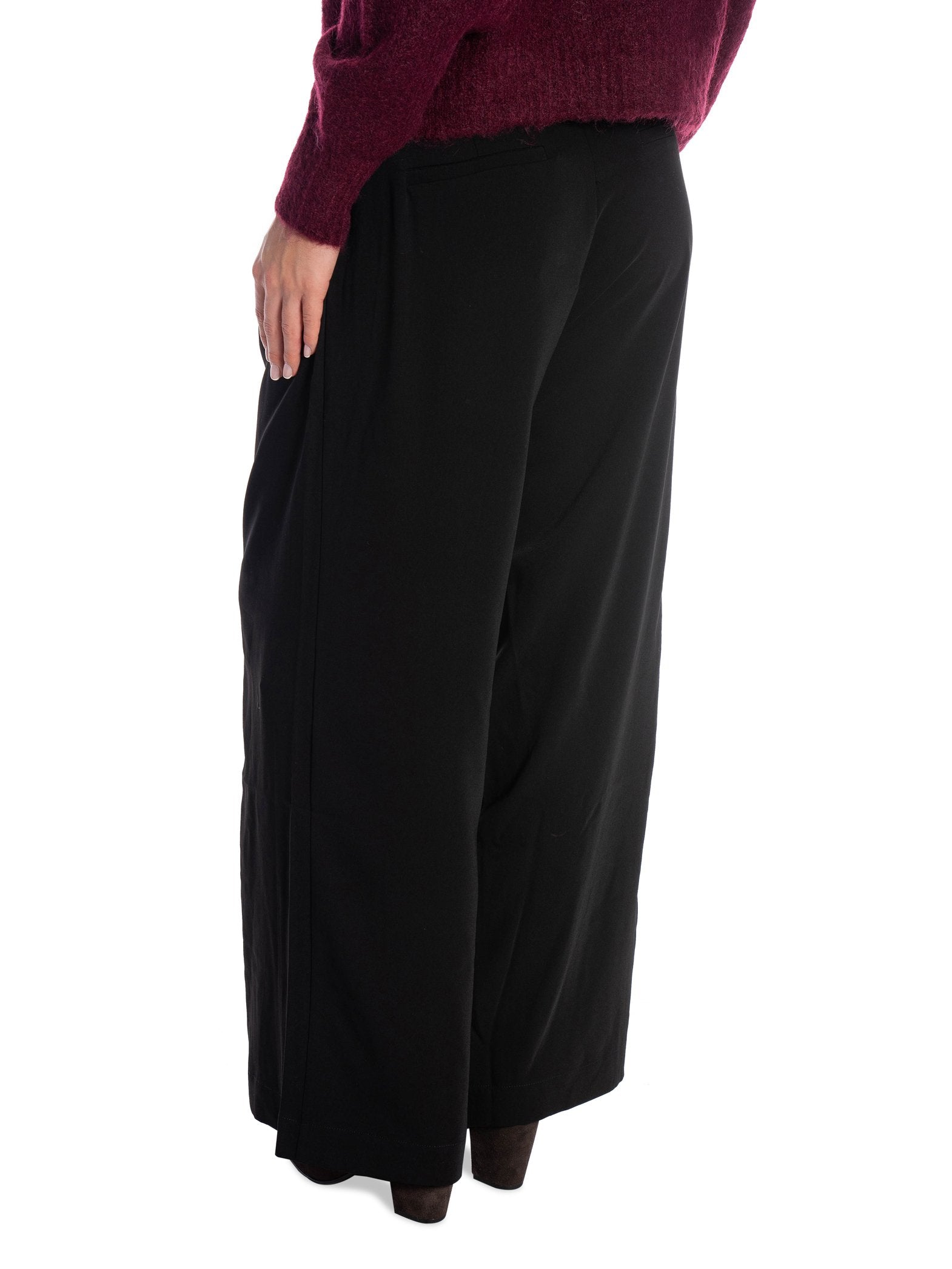 MY ESSENTIAL WARDROBE BYXA MILLE BLACK_103751.jpg