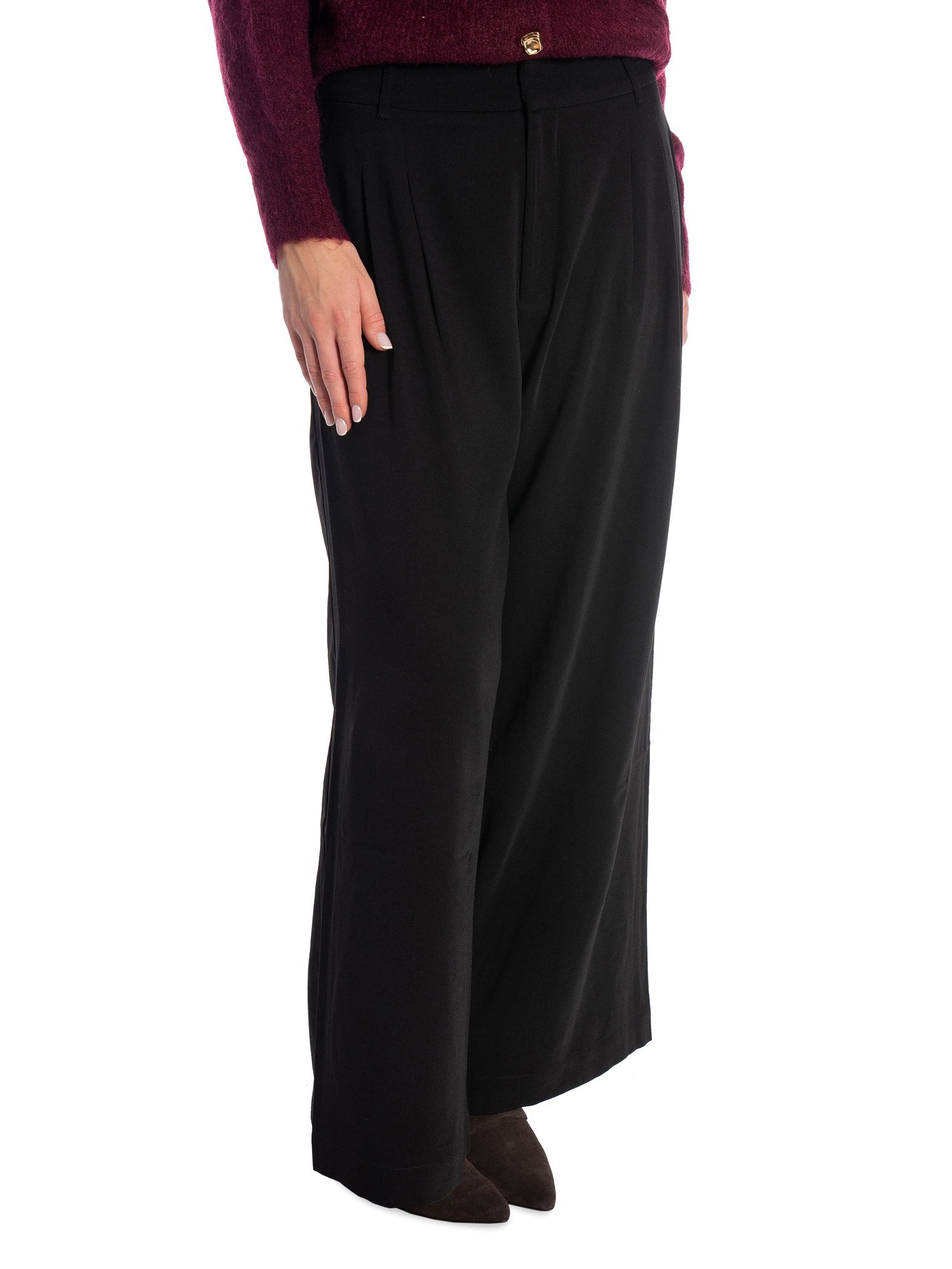 MY ESSENTIAL WARDROBE BYXA MILLE BLACK_103752.jpg