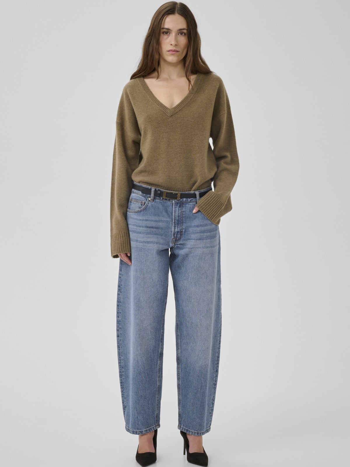 MY ESSENTIAL WARDROBE JEANS BALOO BARREL 139 BLUE_107312.jpg