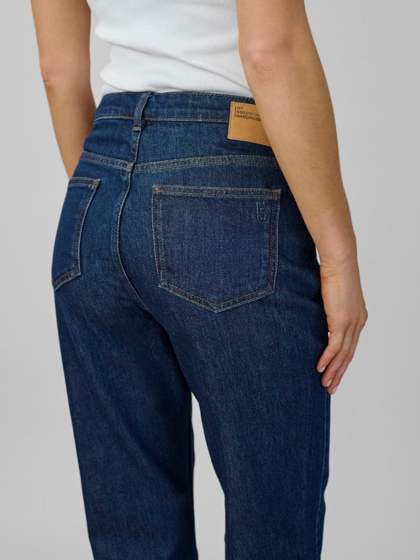 MY ESSENTIAL WARDROBE JEANS ISA DARK BLUE_99753.jpg