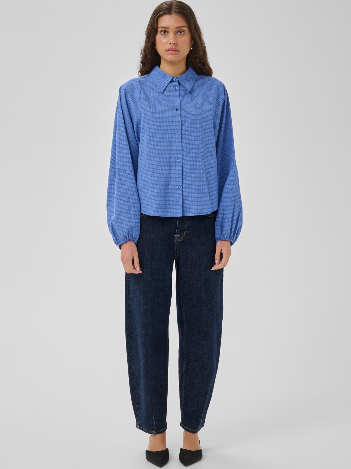 MY ESSENTIAL WARDROBE JEANS LUCY 187 DARK BLUE_112525.jpg