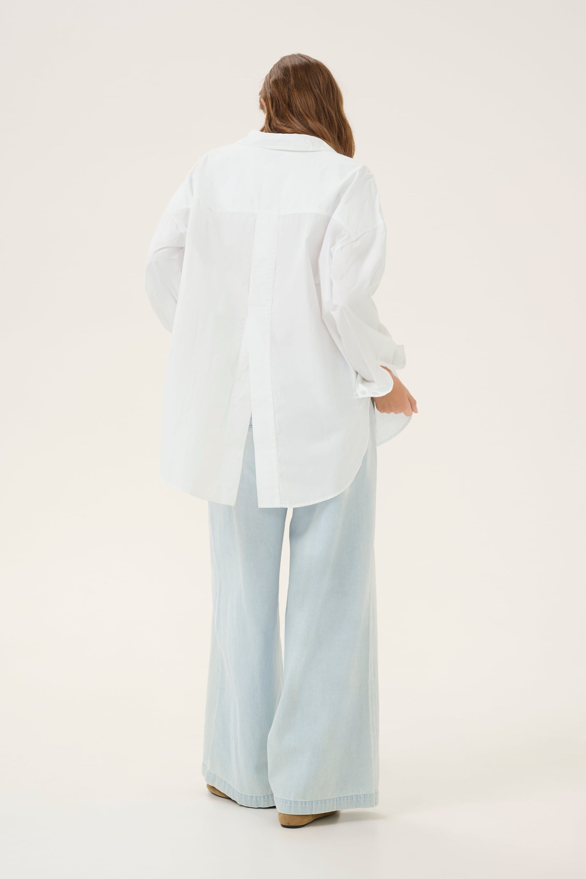 MY ESSENTIAL WARDROBE SKJORTA SUNNA WHITE_109953.jpg