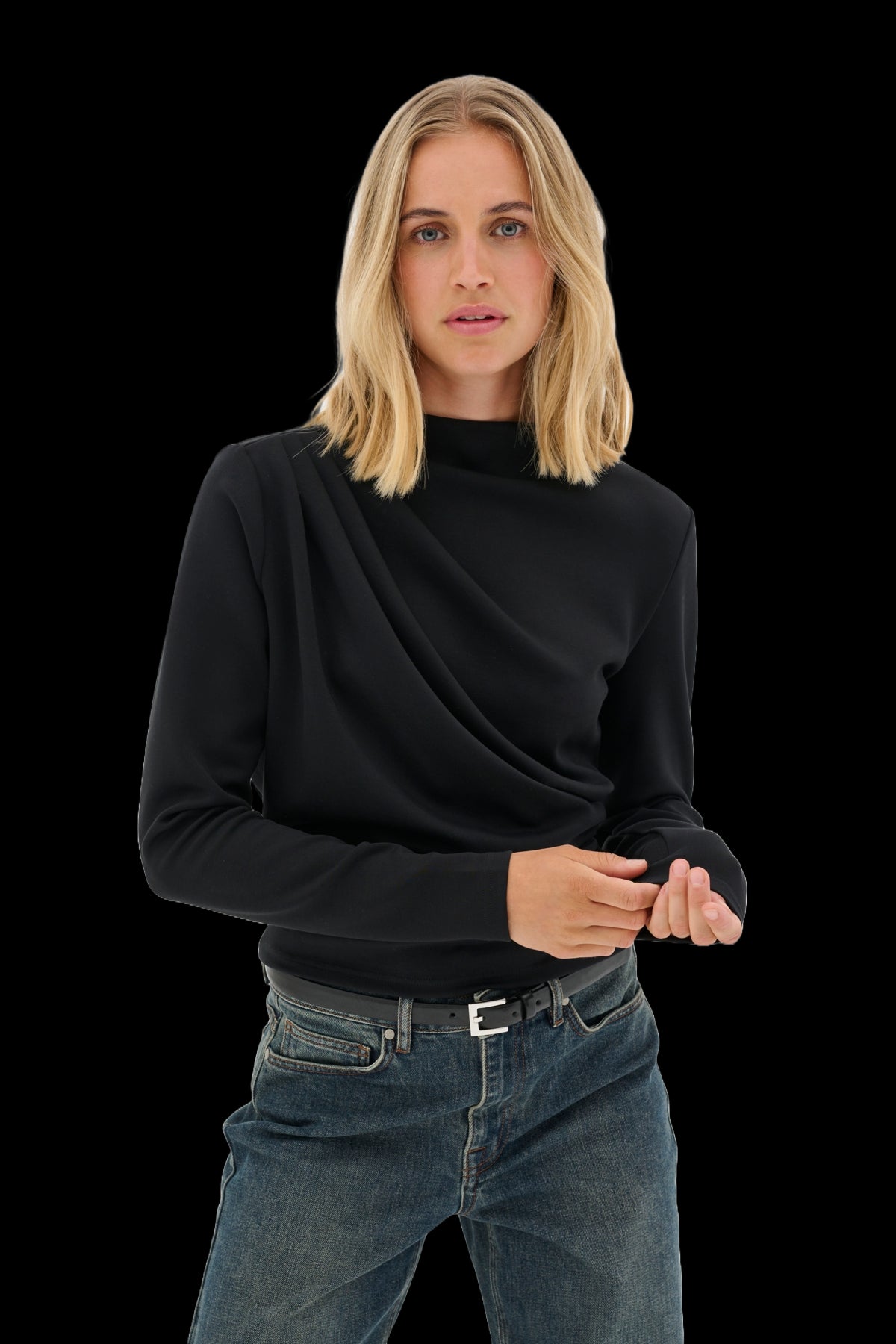 MY ESSENTIAL WARDROBE TOPP HELLE BLACK_100103.jpg