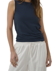 MY ESSENTIAL WARDROBE TOPP VISTA DARK SAPPHIRE_109974.jpg