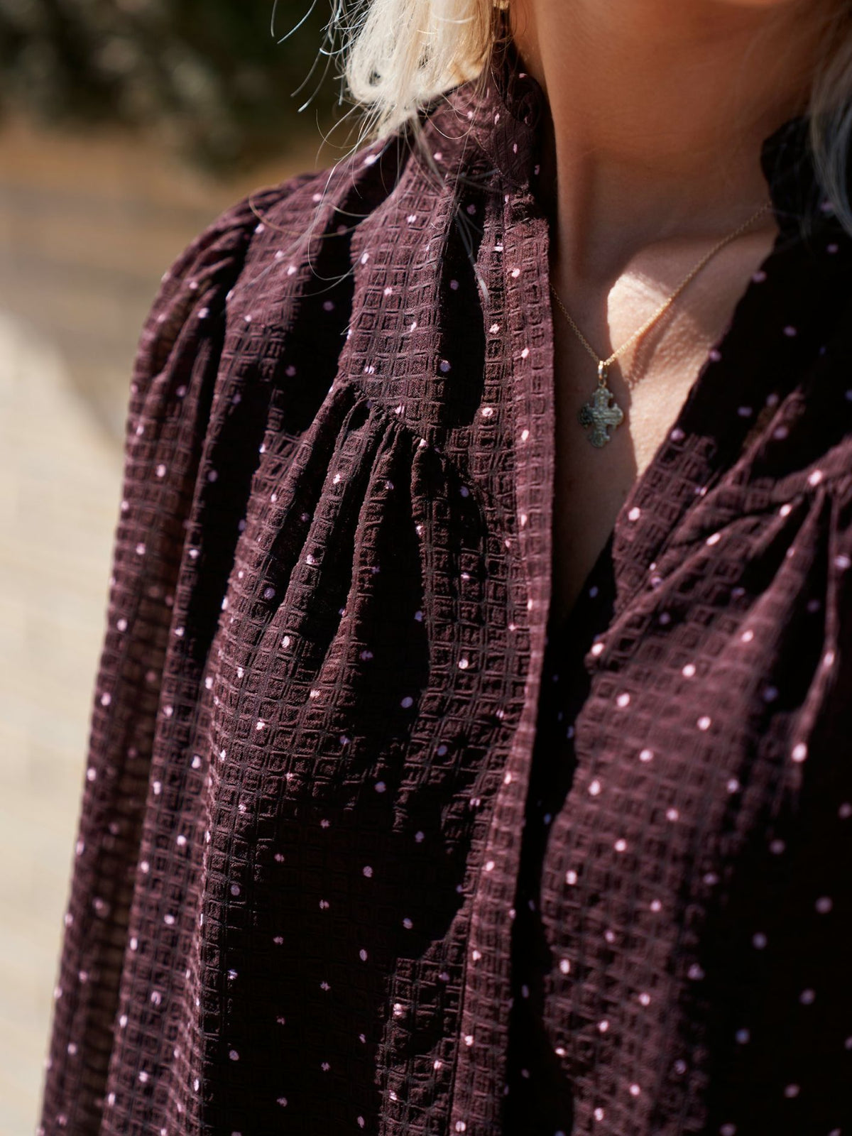 NEO NOIR BLUS ASTRIDA DOTTED BURGUNDY_114532.jpg