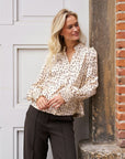 NEO NOIR BLUS ASTRIDA FLOWER JACQUARD CREME_112908.jpg
