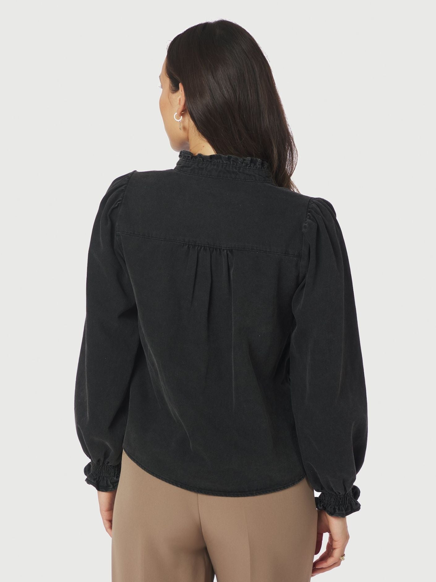 NEO NOIR BLUS EMMELINE DENIM BLACK_105450.jpg