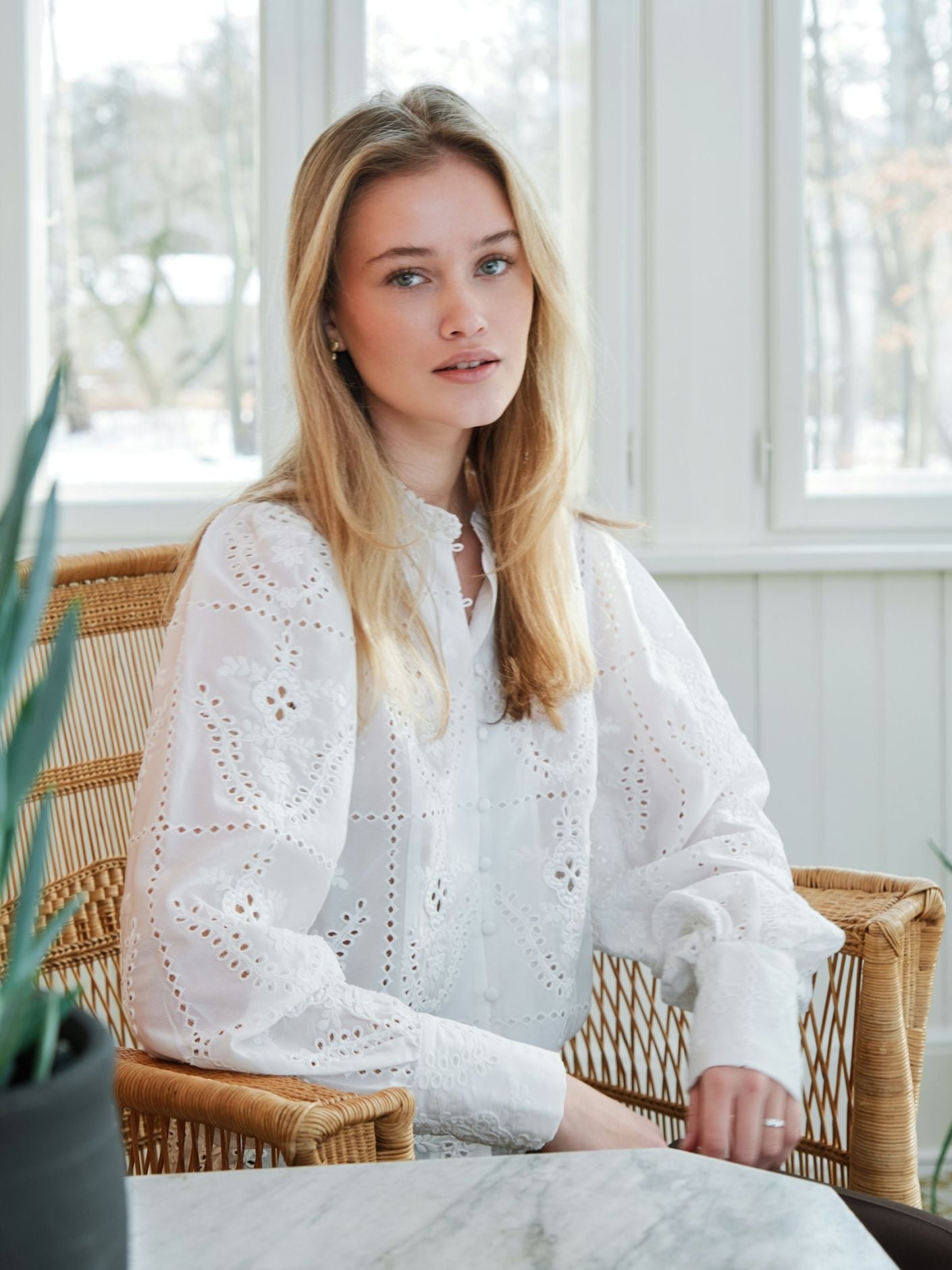 NEO NOIR BLUS GILDA EMBROIDERY WHITE_108226.jpg