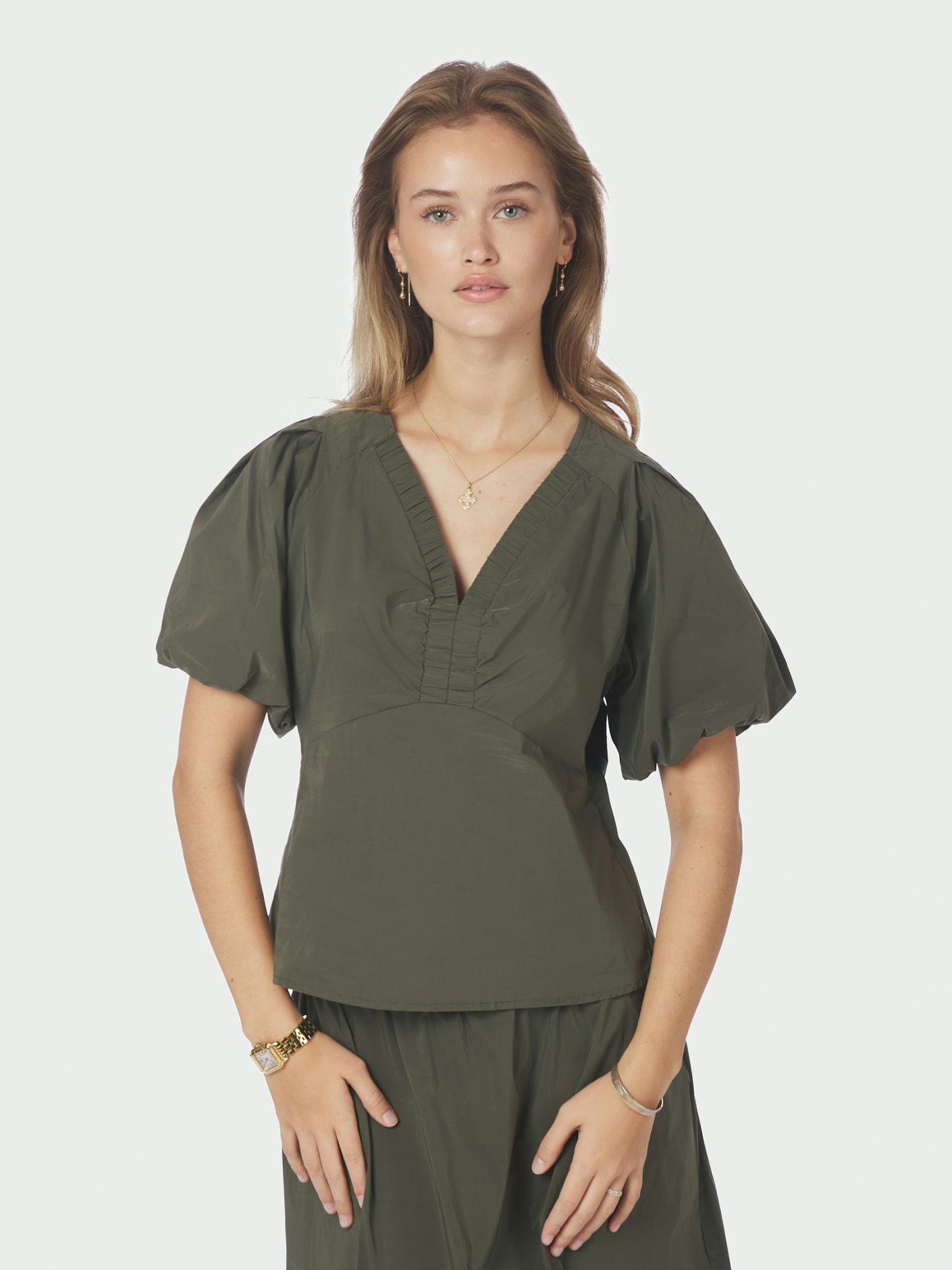 NEO NOIR BLUS IRINA POPLIN ARMY_110281.jpg