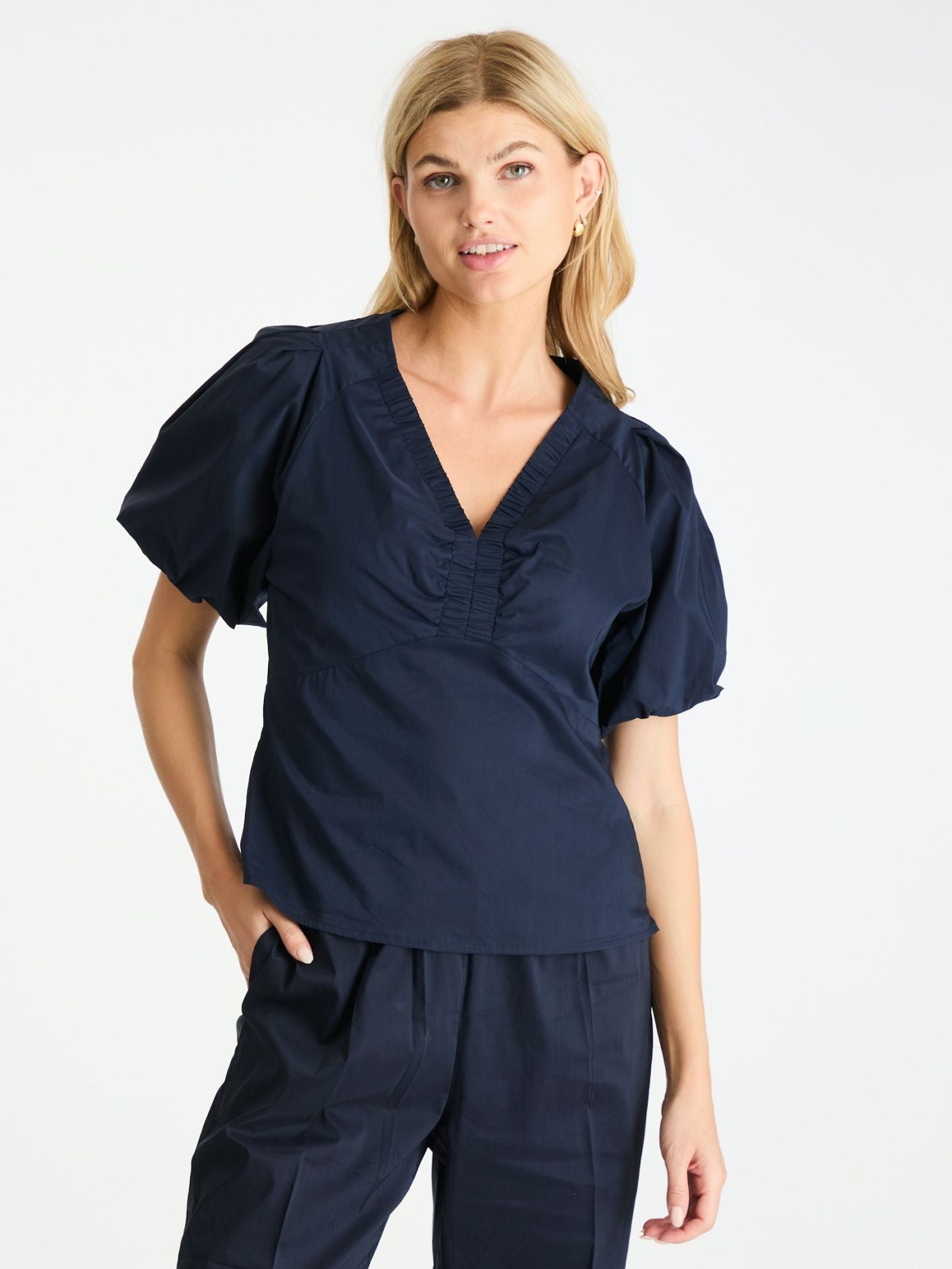 NEO NOIR BLUS IRINA POPLIN NAVY_89884.jpg
