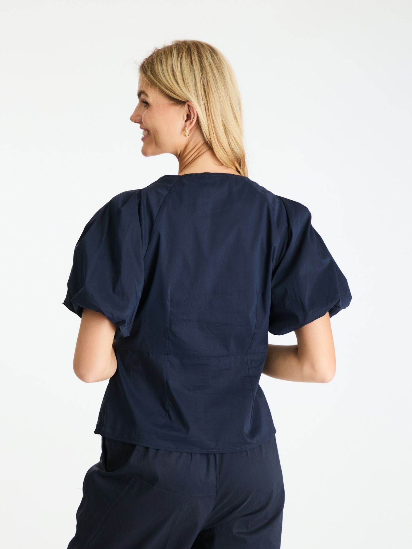 NEO NOIR BLUS IRINA POPLIN NAVY_89885.jpg