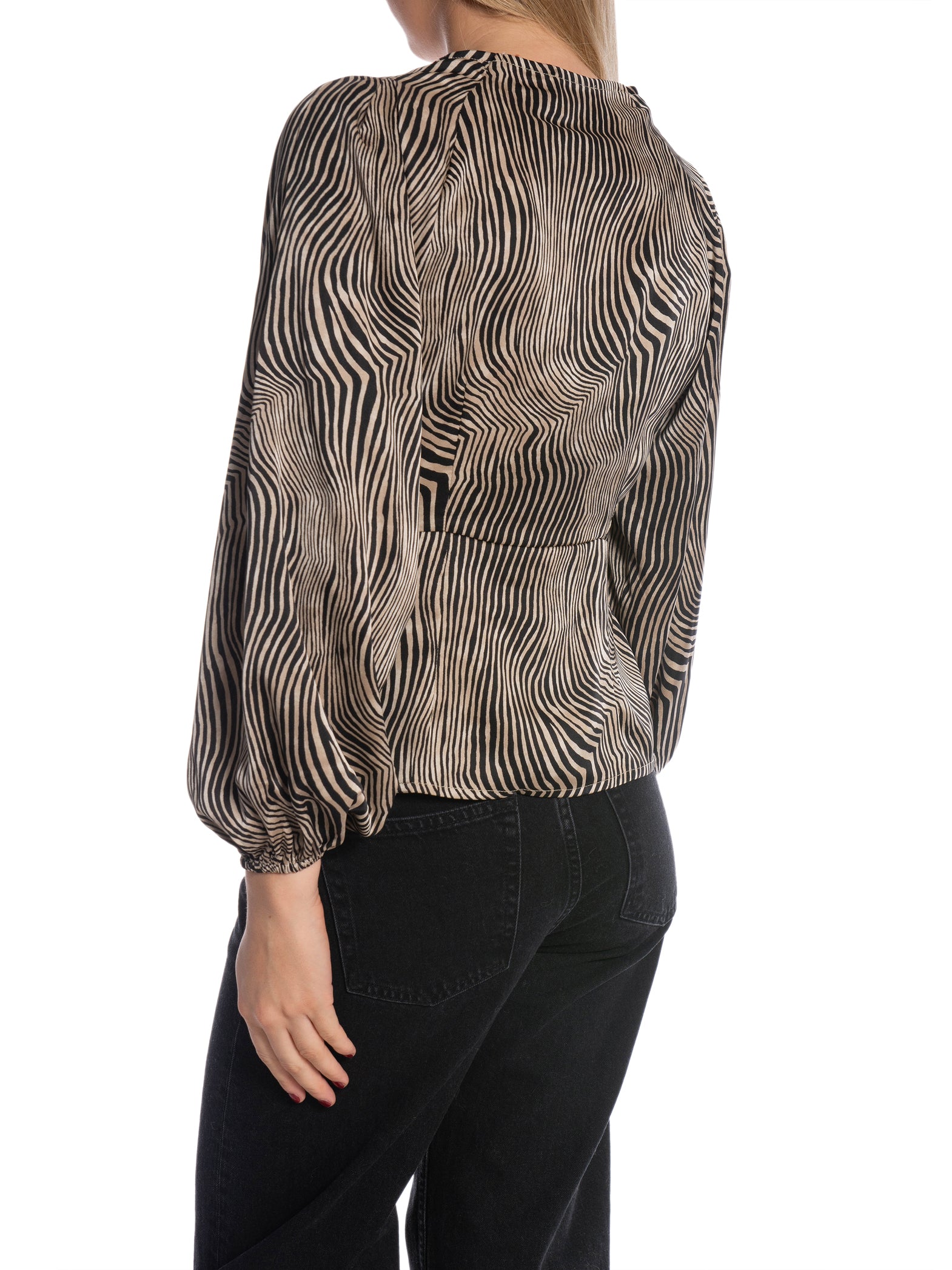 NEO NOIR BLUS ISTANA FLOATING WAVE DARK SAND_93774.jpg
