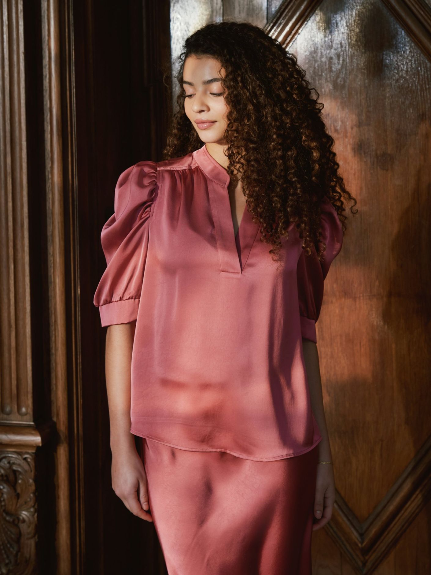 NEO NOIR BLUS ROELLA CHERRY PINK_106112.jpg