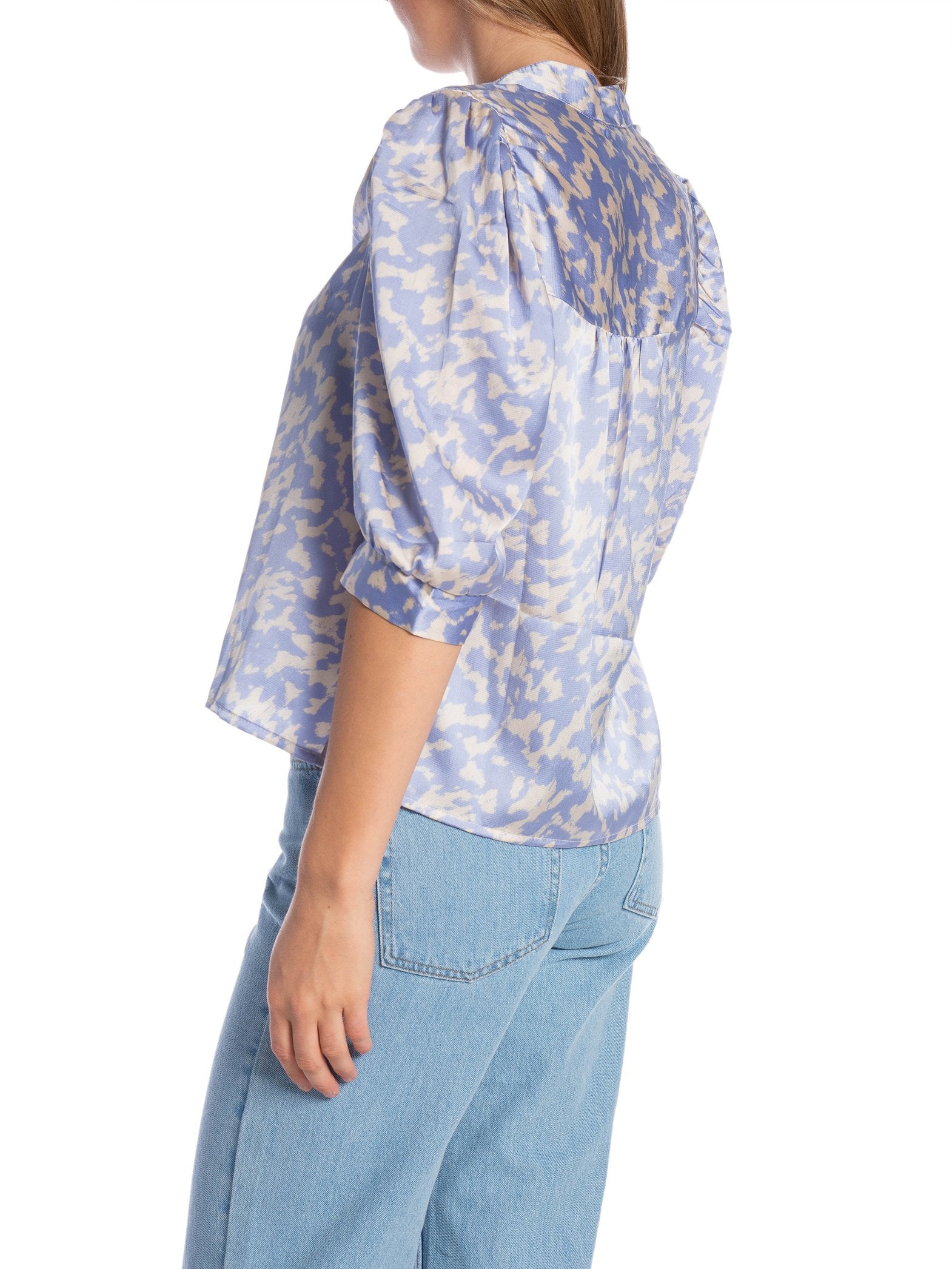 NEO NOIR BLUS ROELLA GRAPHIC FADE LIGHT BLUE_98525.jpg
