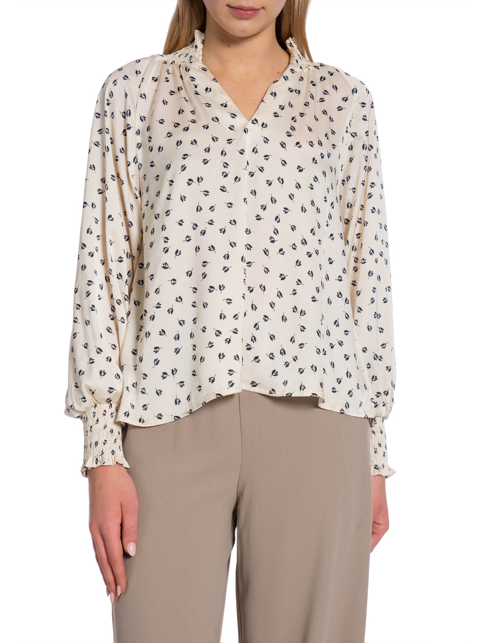 NEO NOIR BLUS STONE DRAPY FLOWER OFF WHITE_84278.jpg