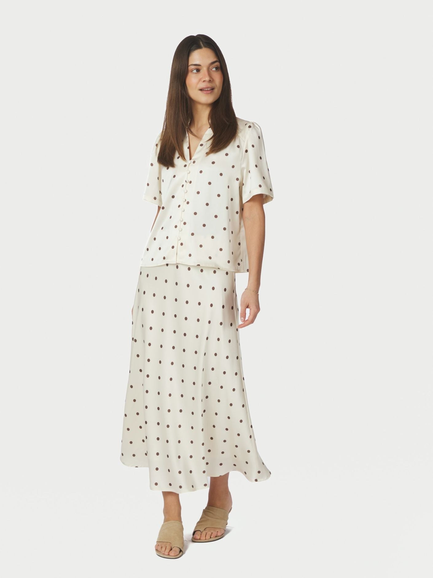 NEO NOIR BLUS TORANA DOTTED CREME_111338.jpg