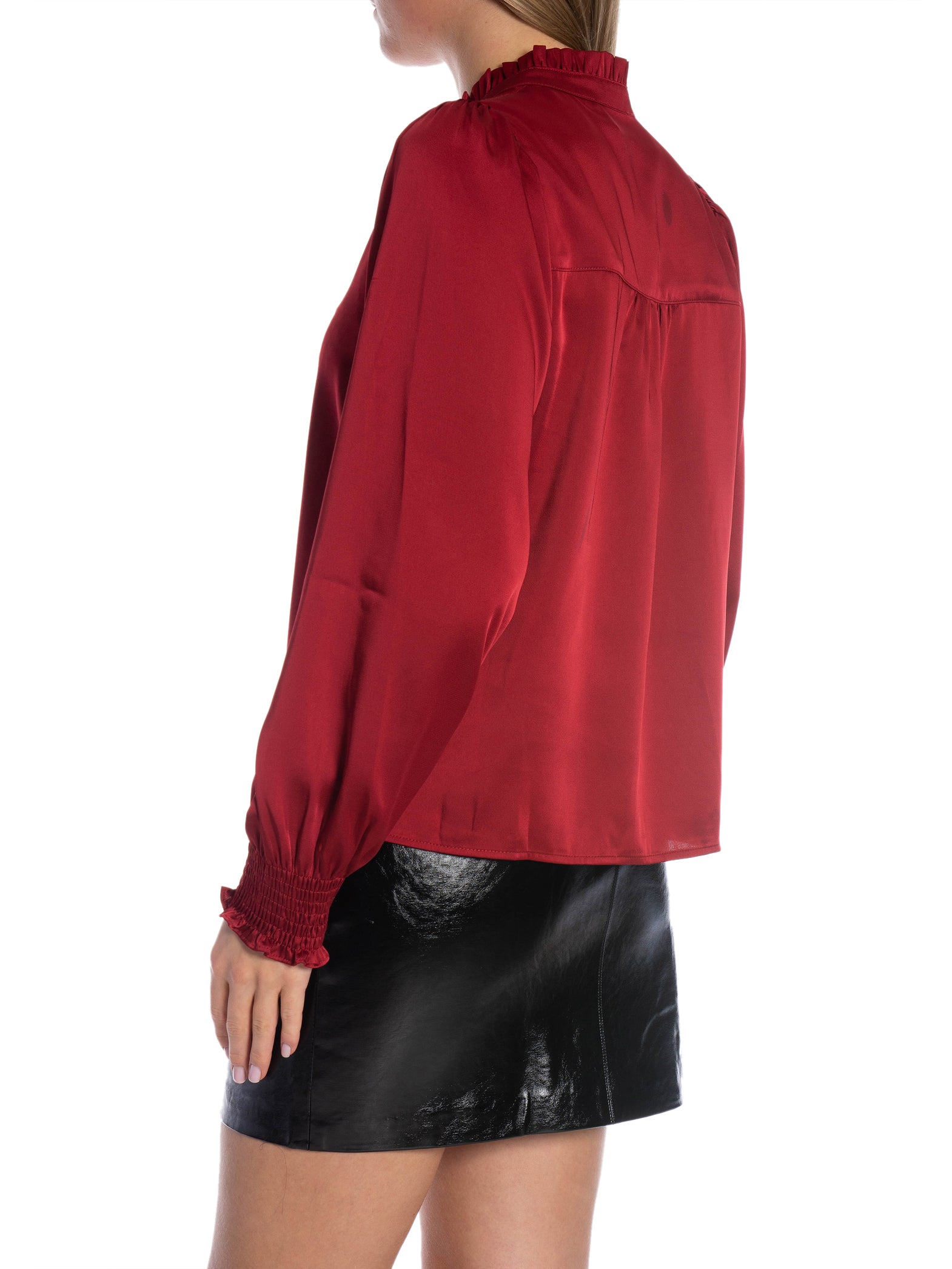 NEO NOIR BLUS ZAMOLA DARK RED_104535.jpg