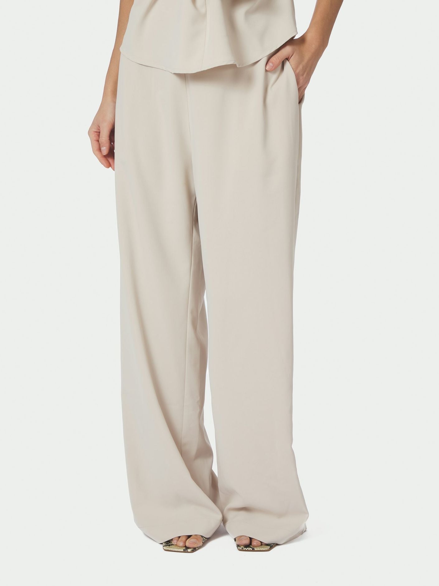 NEO NOIR BYXA LUNET CREPE IVORY_110433.jpg