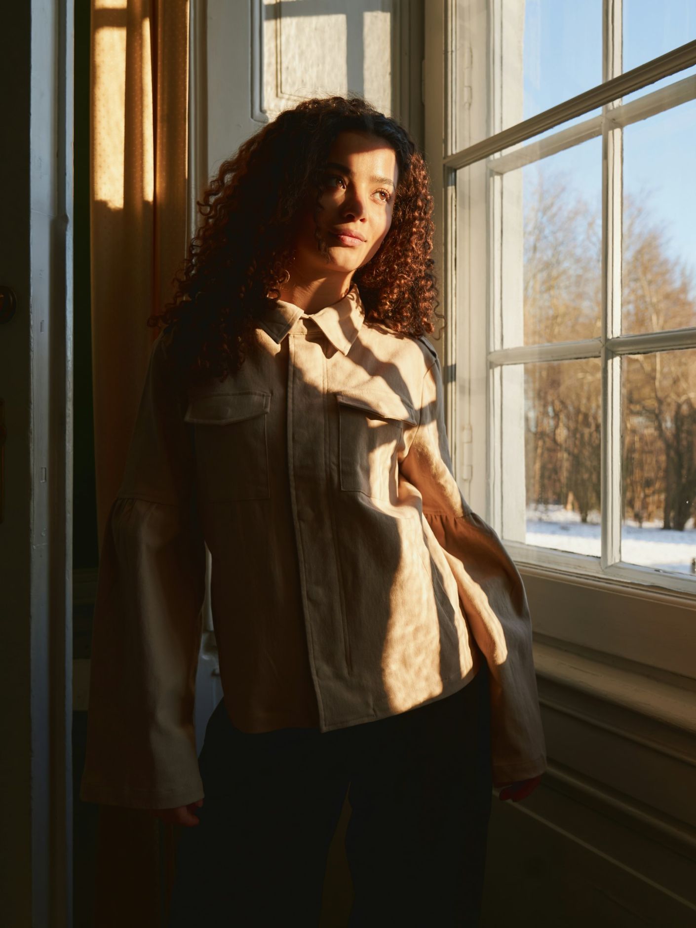 NEO NOIR JACKA JAYNOR SAND_106694.jpg