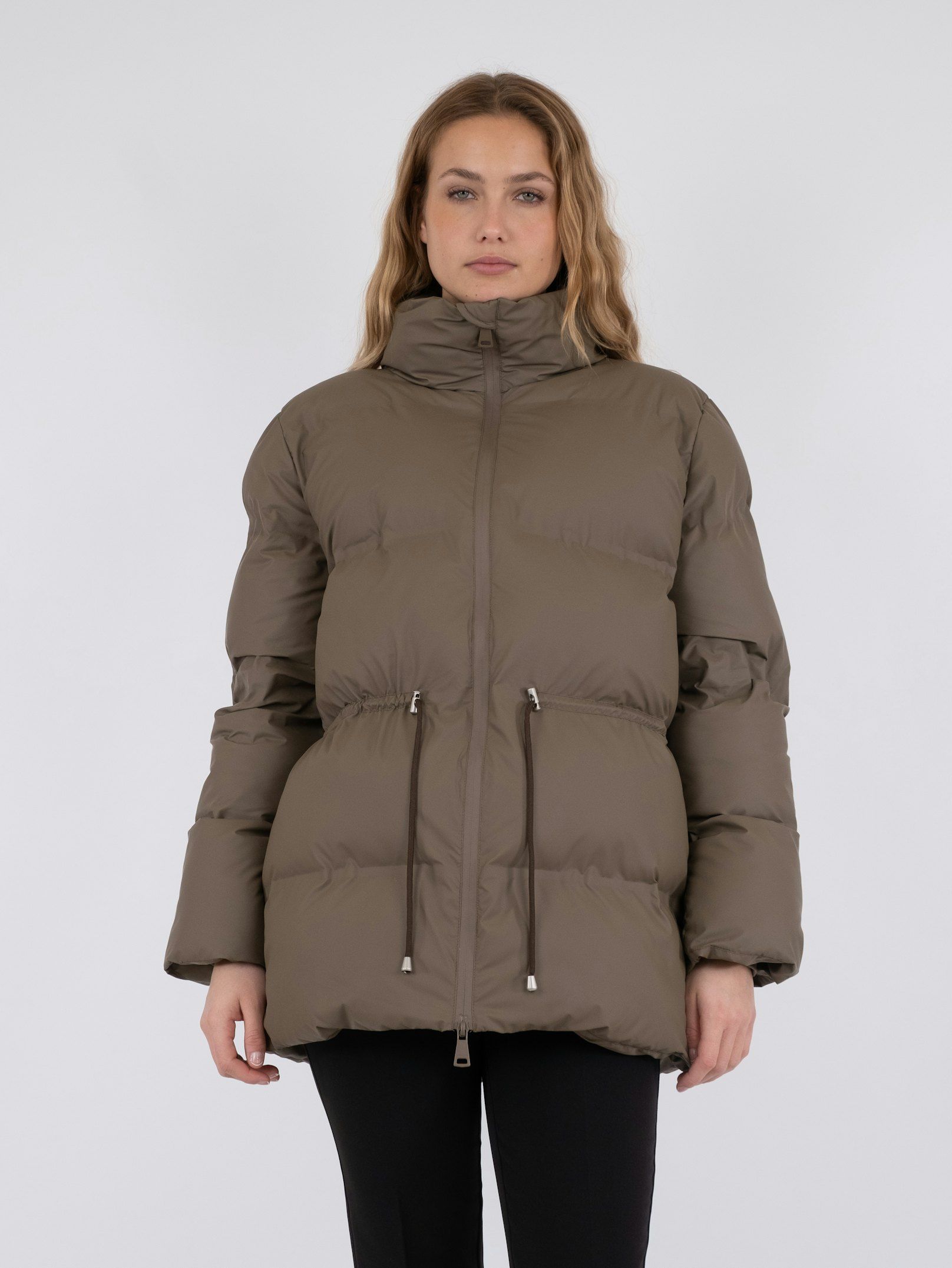 NEO NOIR JACKA MAYRA C PUFFER DARK TAUPE_91810.jpg