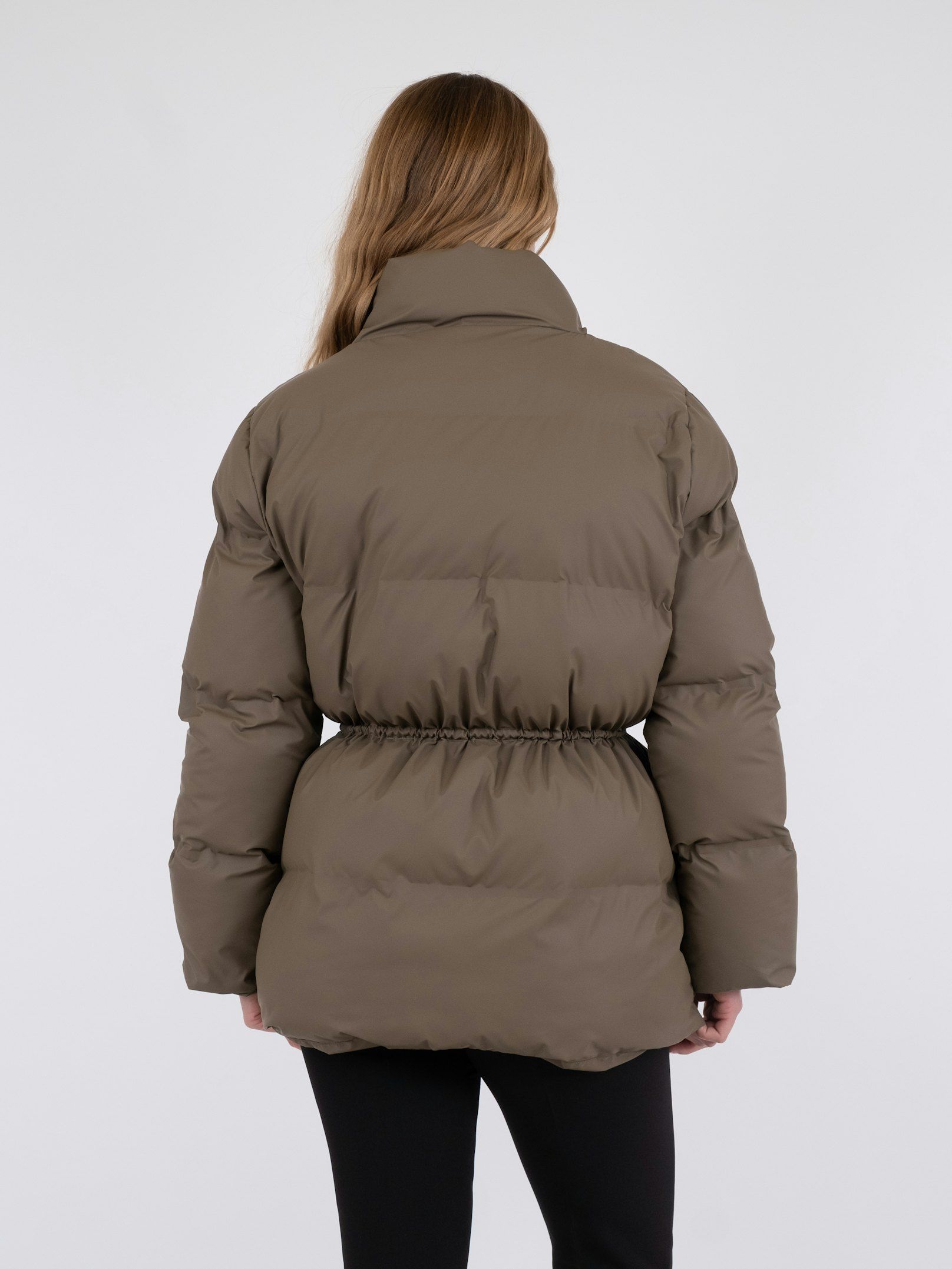 NEO NOIR JACKA MAYRA C PUFFER DARK TAUPE_91811.jpg