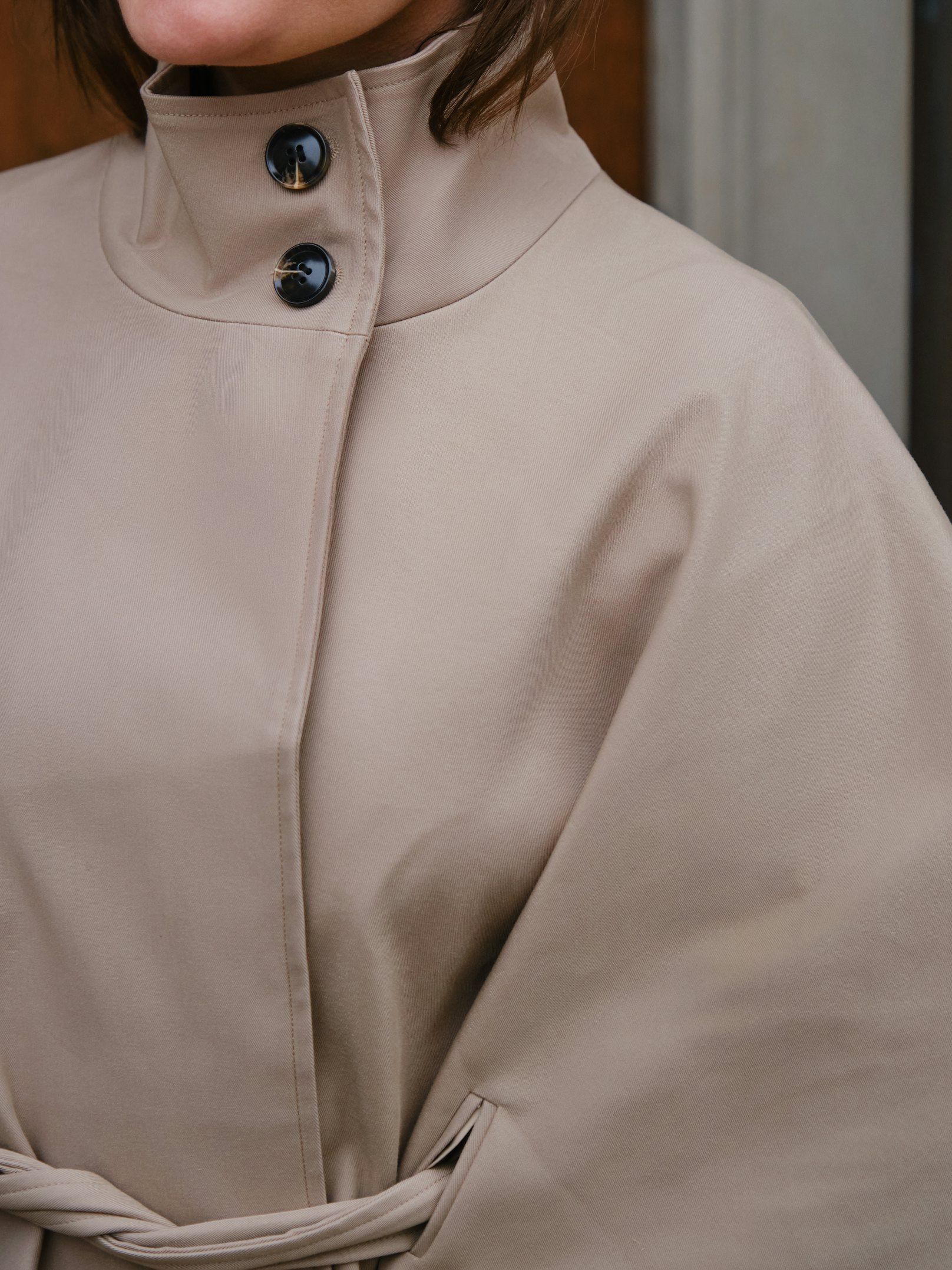 NEO NOIR JACKA ZANNA TRENCH SAND_108231.jpg