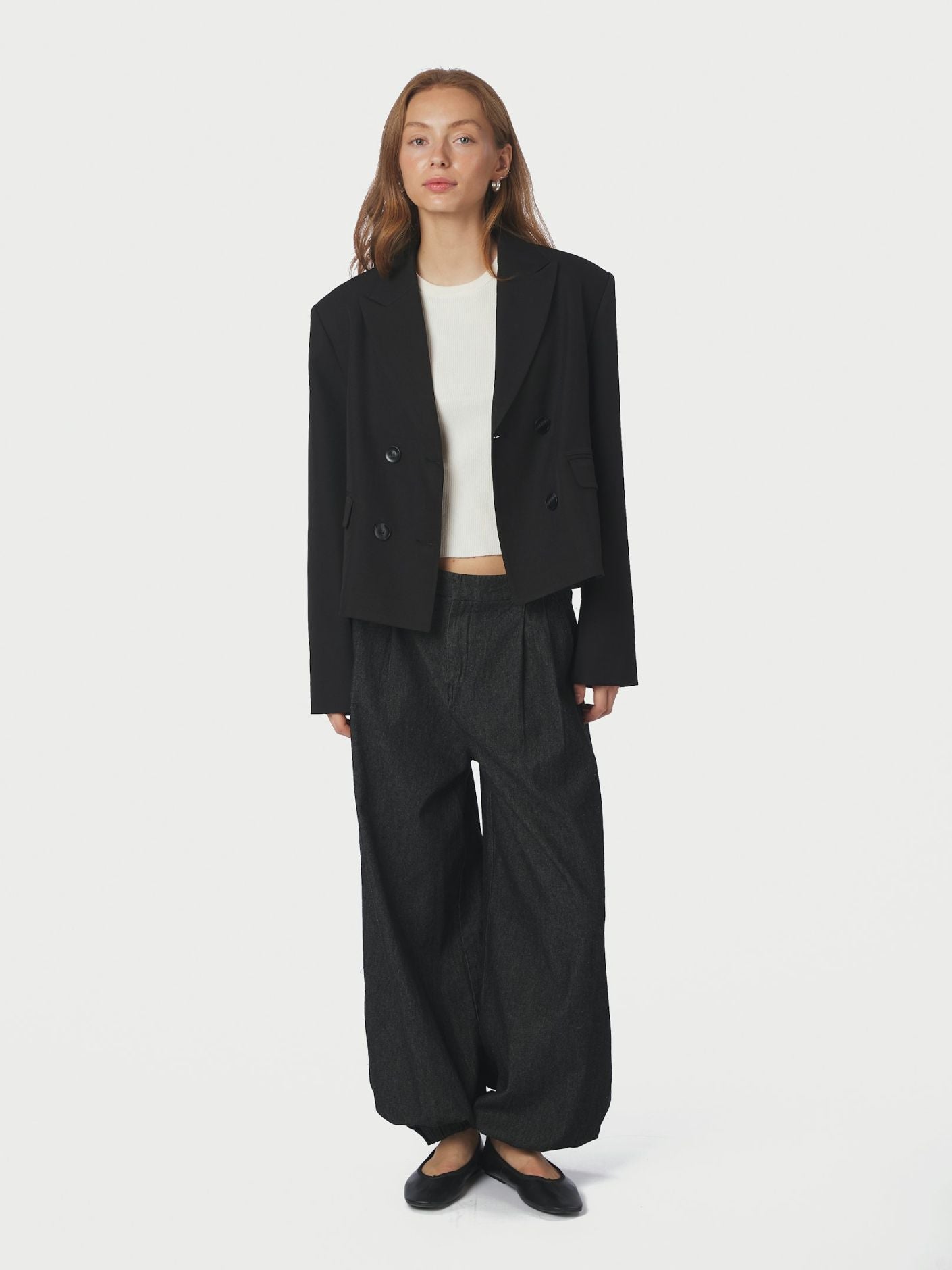 NEO NOIR KAVAJ CONAN STRUCTURE BLACK_105316.jpg