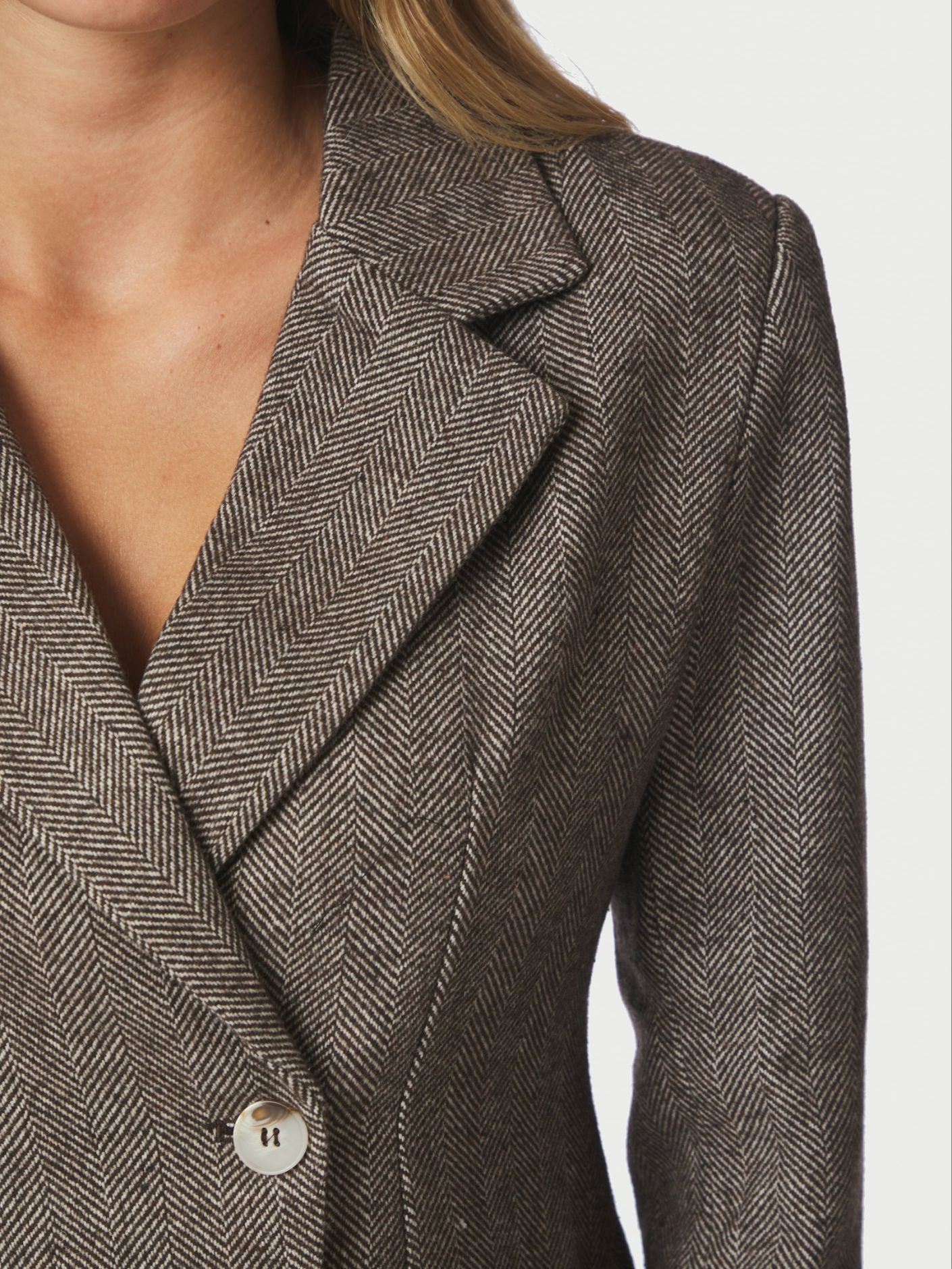 NEO NOIR KAVAJ VALIA HERRINGBONE DARK BROWN_112900.jpg