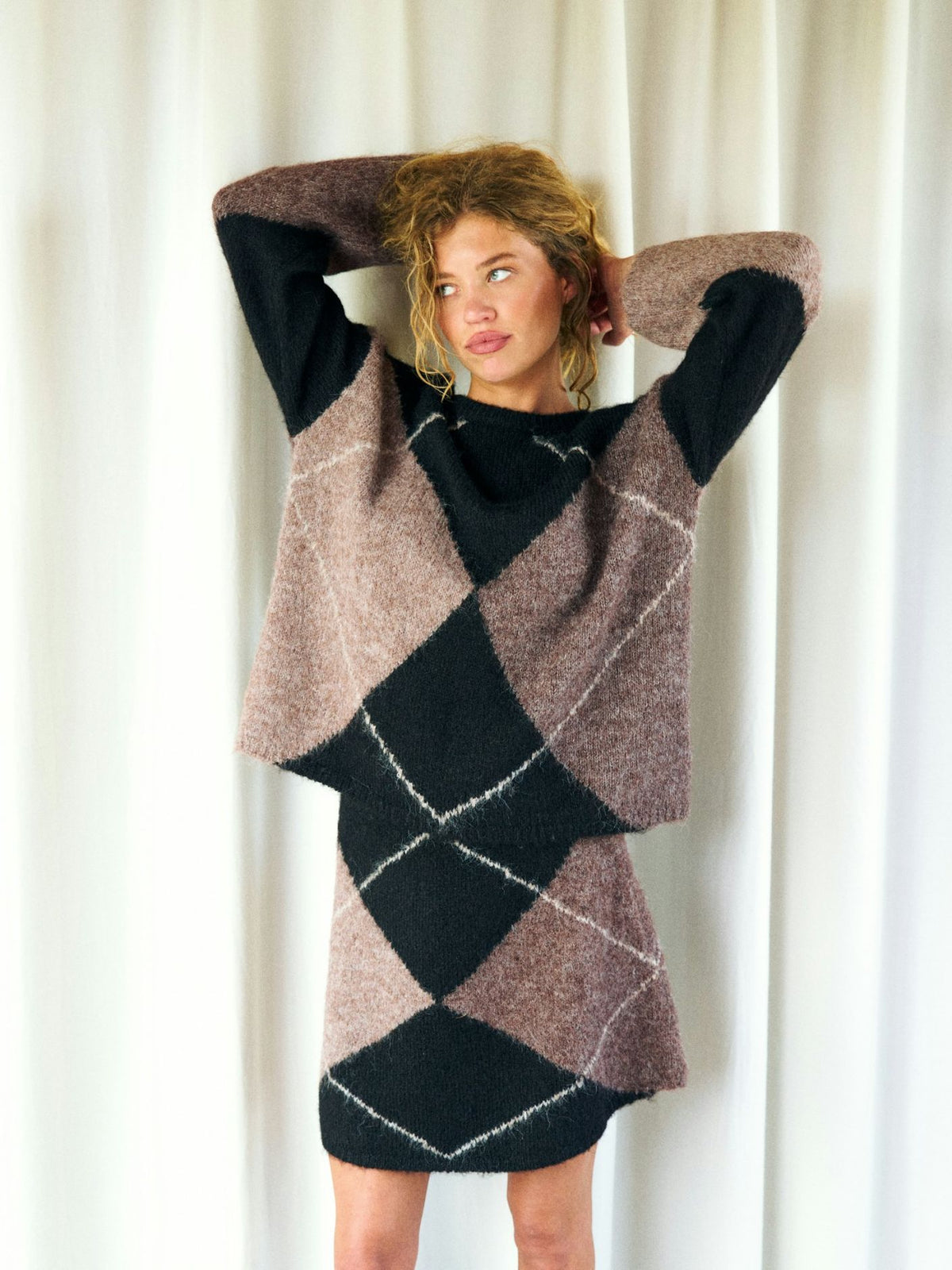 NEO NOIR KJOL GISA CHECK FLUFF DARK BROWN_112013.jpg