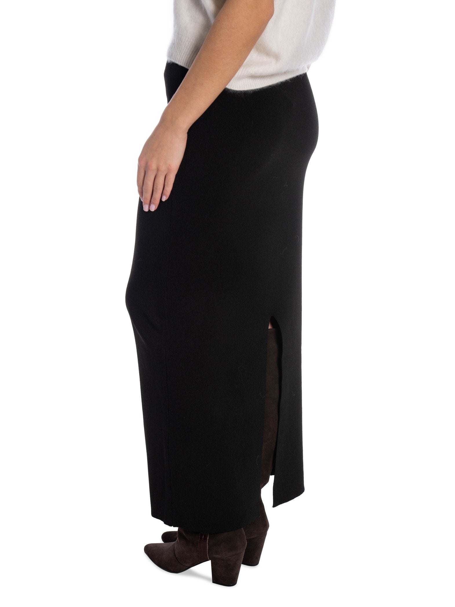 NEO NOIR KJOL HANSA SMOOTH BLACK_104612.jpg