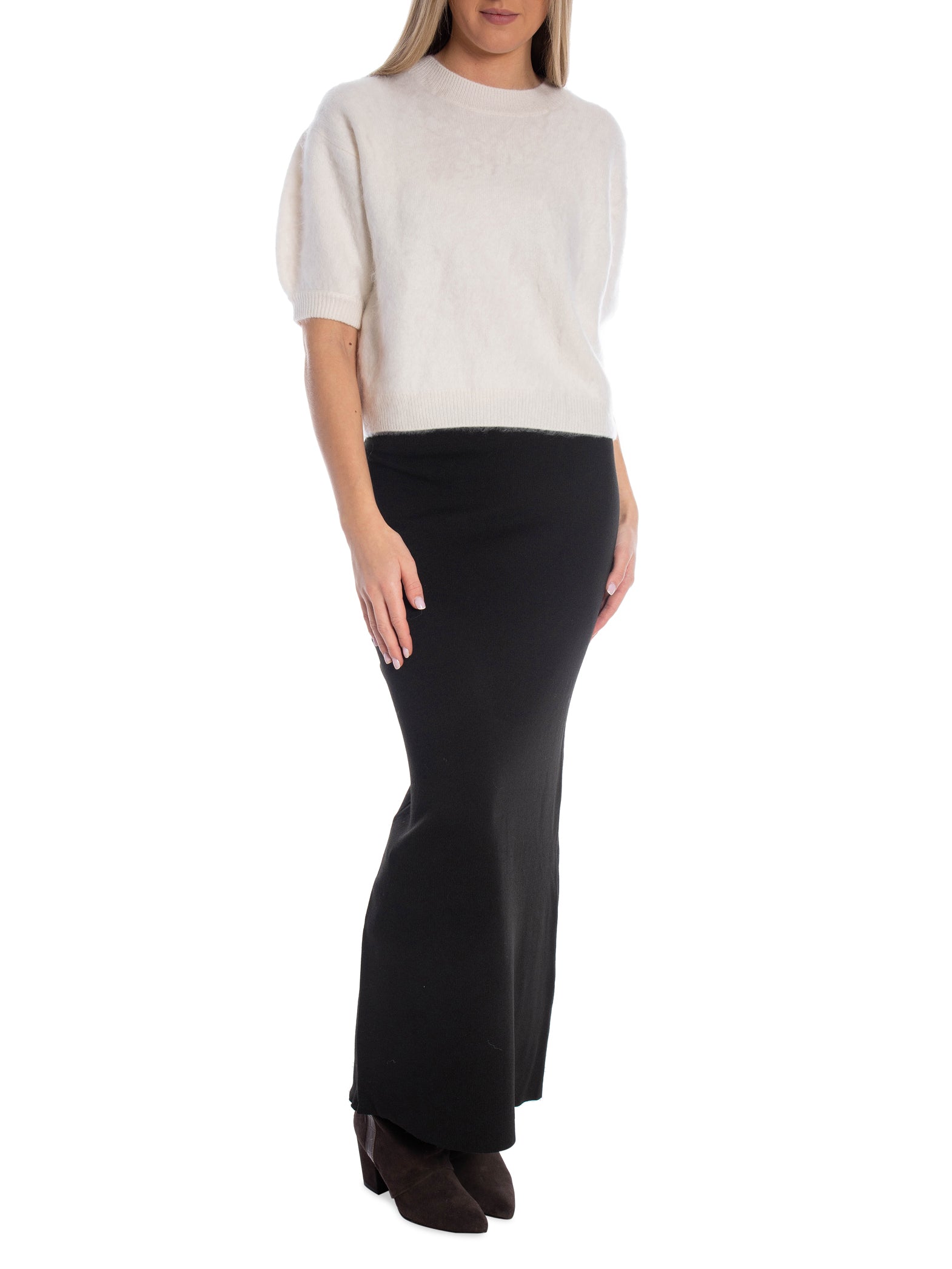 NEO NOIR KJOL HANSA SMOOTH BLACK_104614.jpg