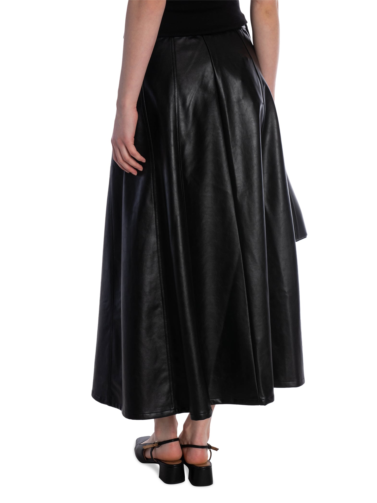 NEO NOIR KJOL RAYA FAUX BLACK_107464.jpg