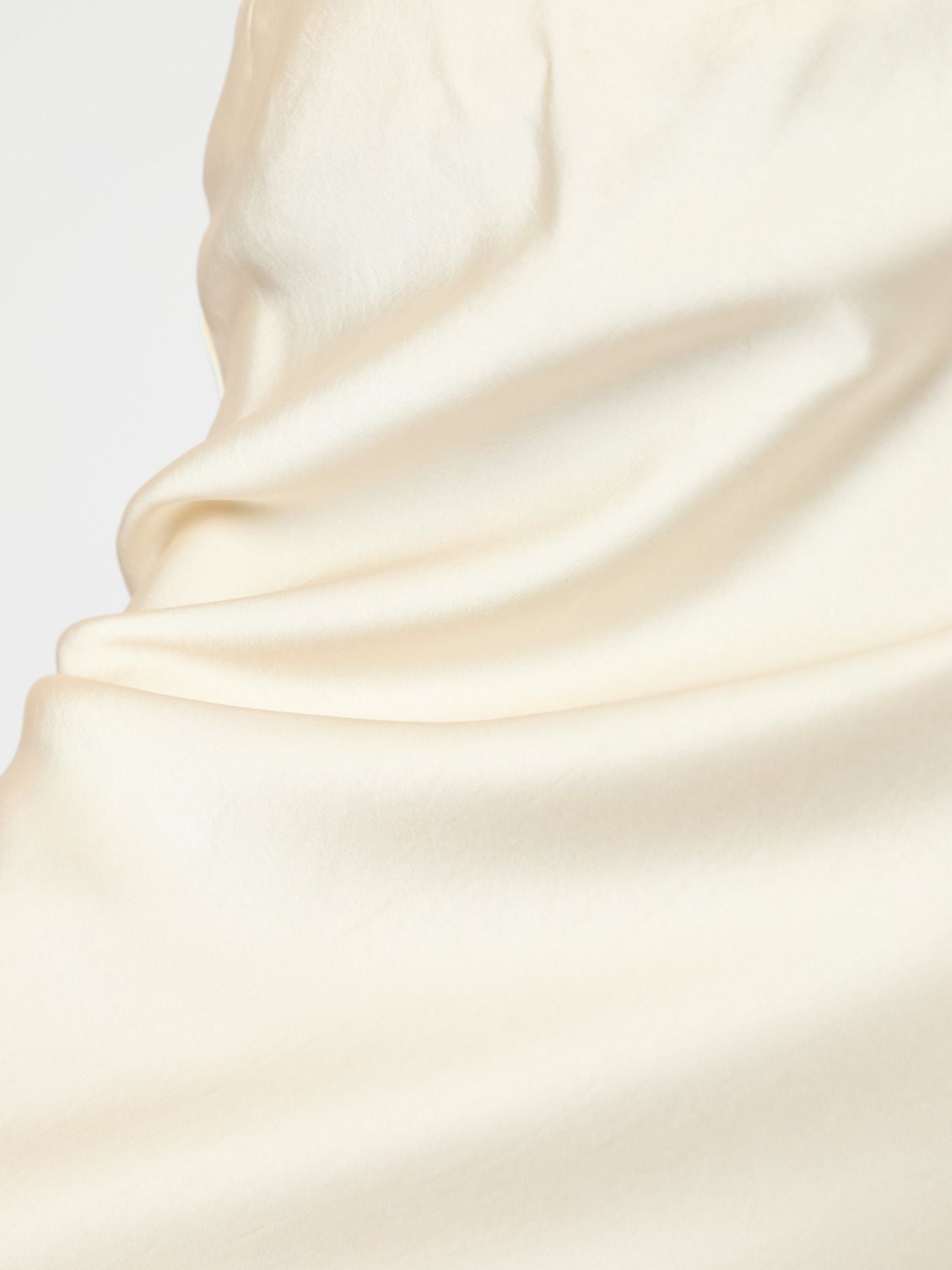 NEO NOIR KJOL VISO HEAVY SATEEN PEARL_96891.jpg