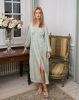 NEO NOIR KLÄNNING ALTO PATTERN SATEEN LIGHT GREEN_107569.jpg