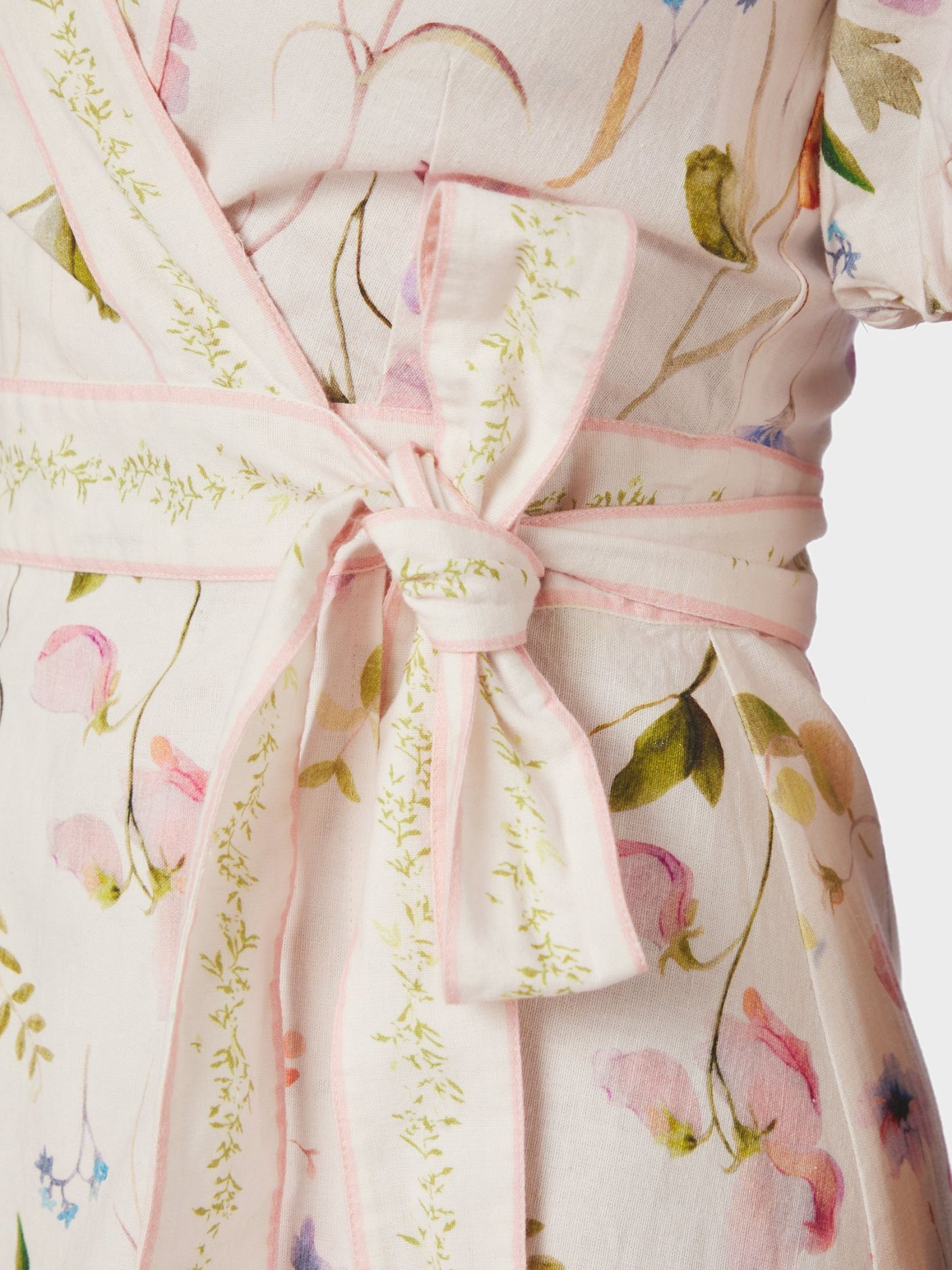 NEO NOIR KLÄNNING CLARINE FLOWER OFF WHITE_109343.jpg